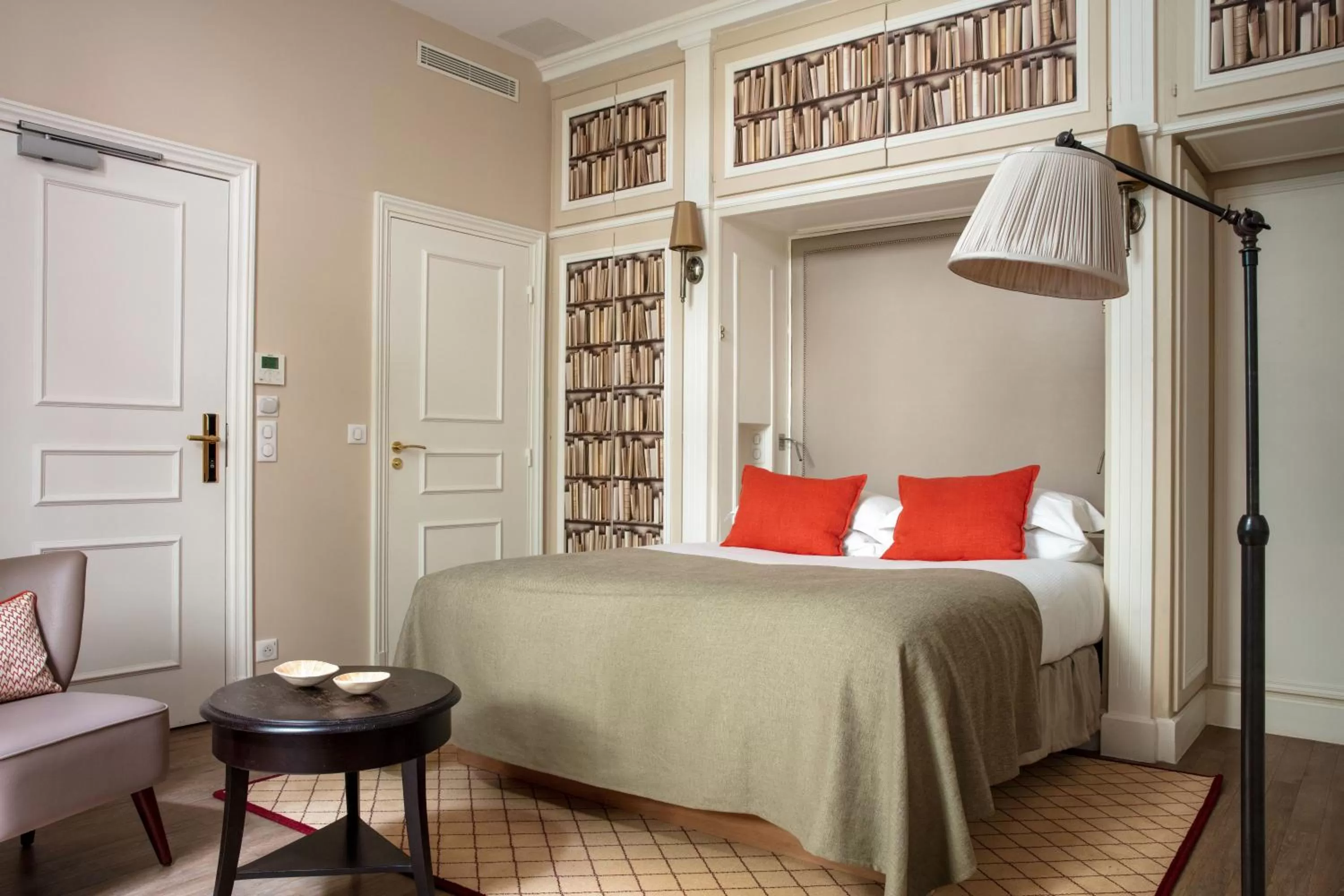 Photo of the whole room, Bed in Hôtel Serotel Lutèce