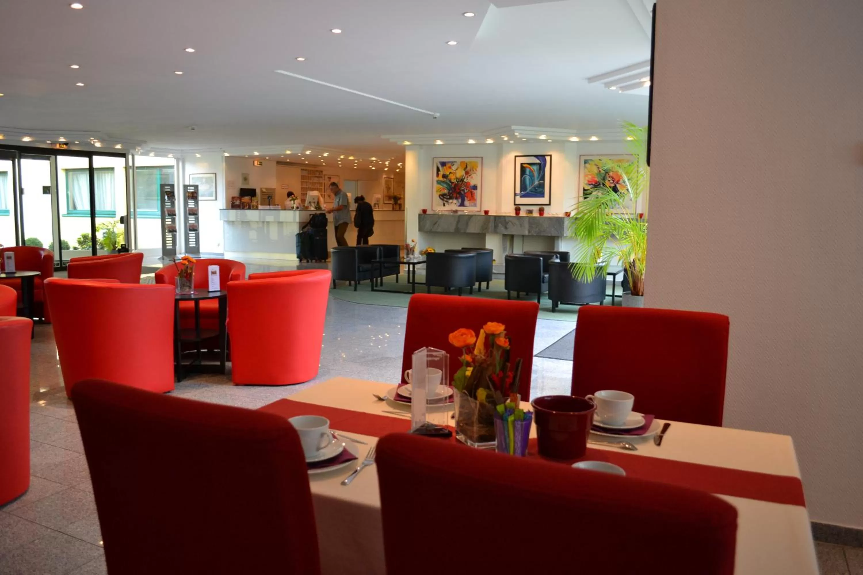 Lobby or reception, Restaurant/Places to Eat in Lenas West Hotel