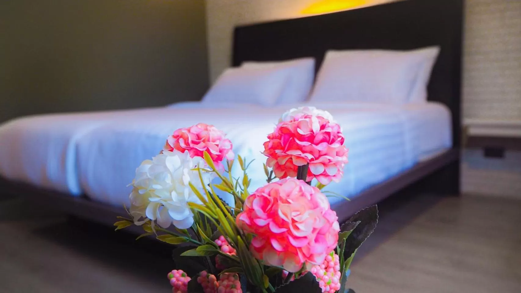 Bed in BB Glass House