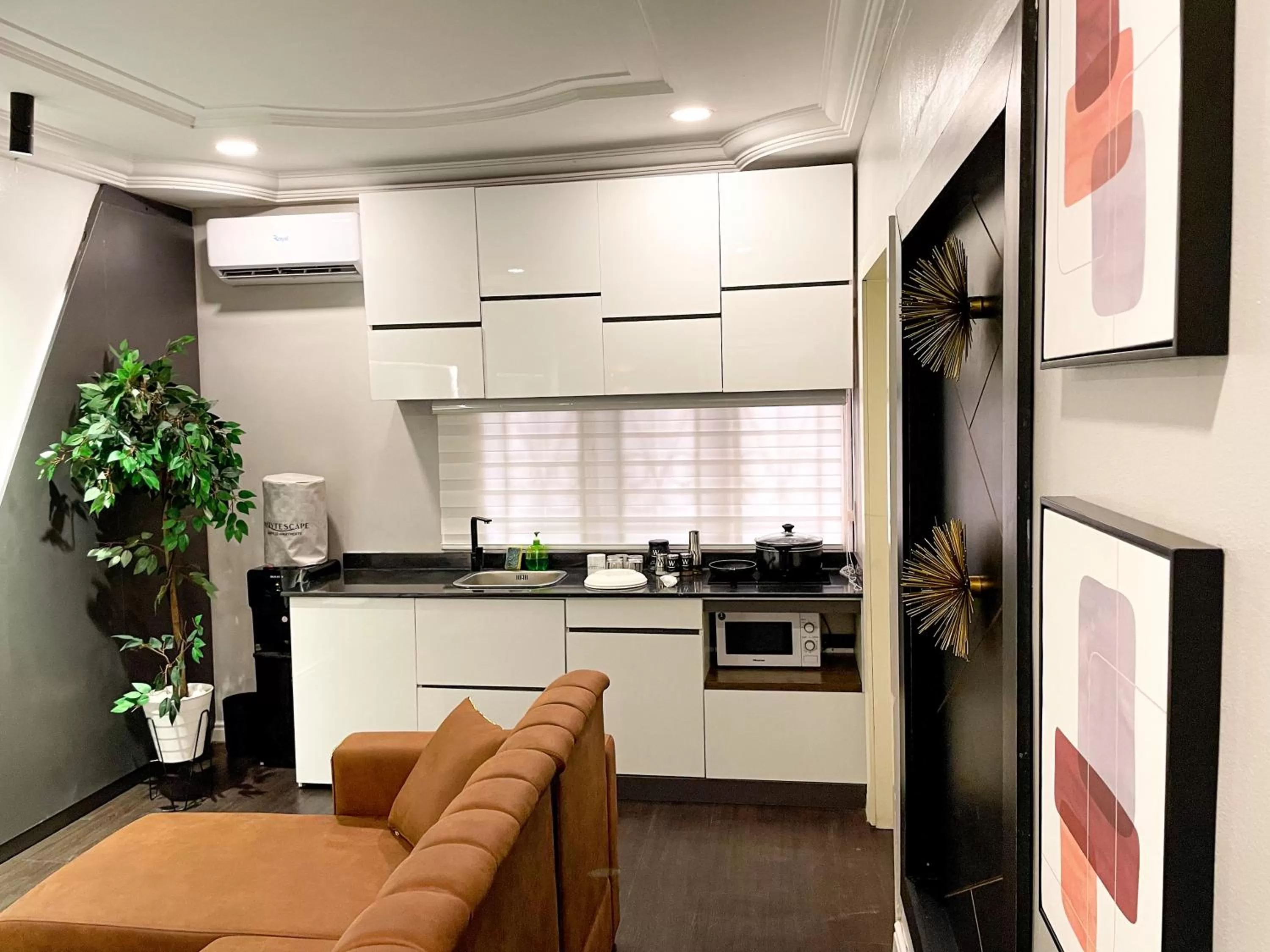 Kitchen or kitchenette in Whytescape Serviced Apartments