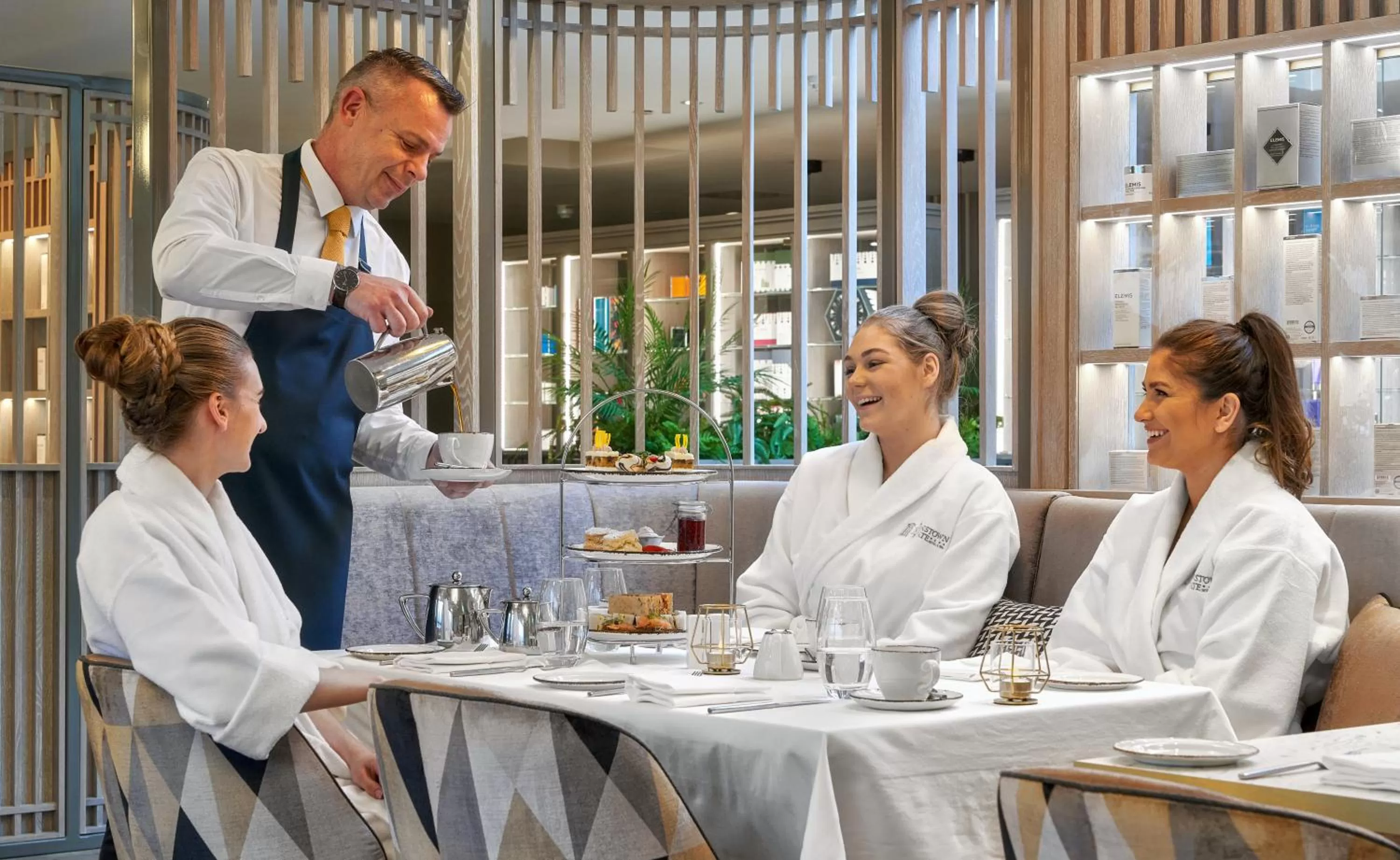 Restaurant/places to eat in The Johnstown Estate