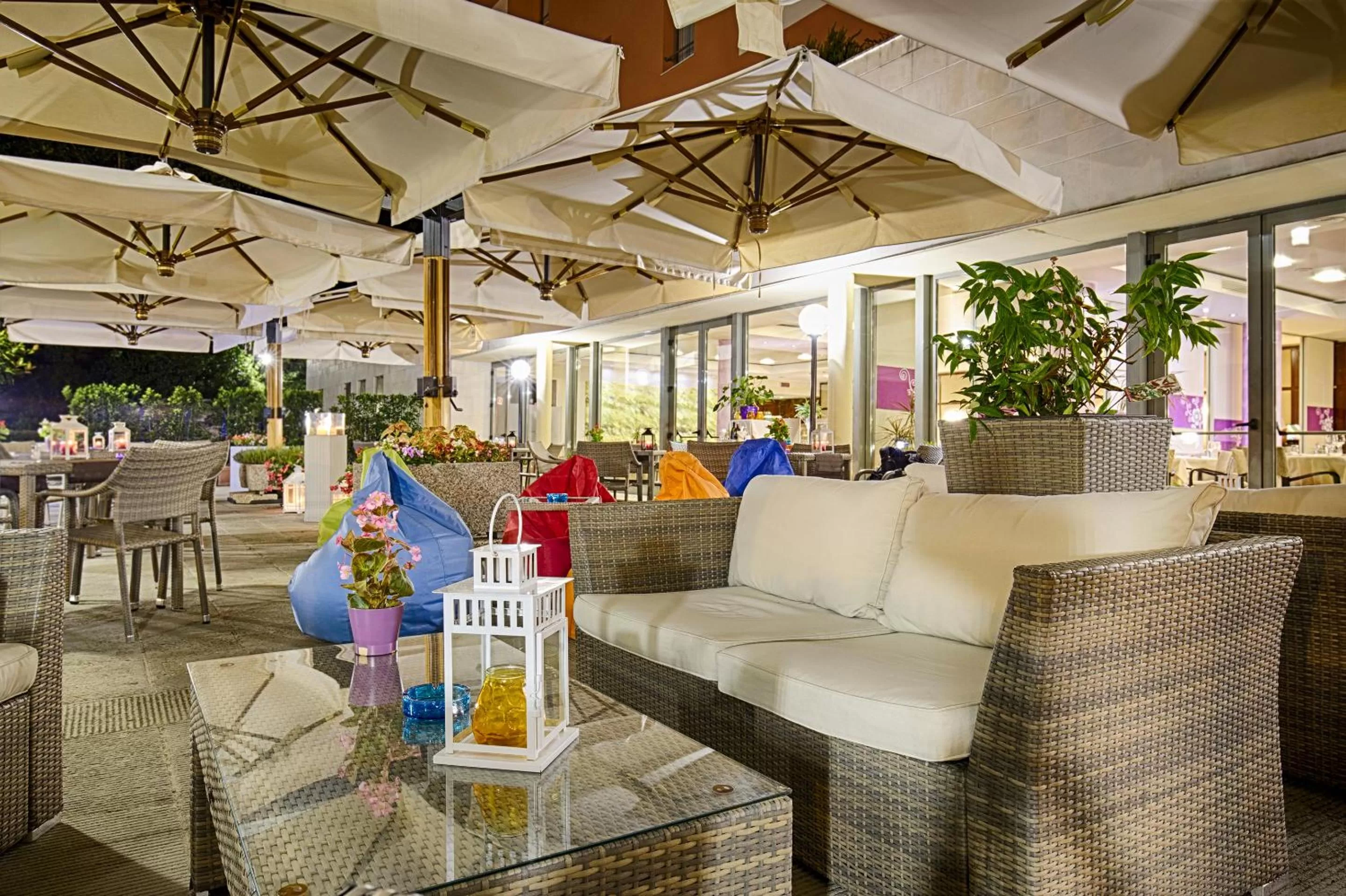 Patio in Mercure Genova San Biagio