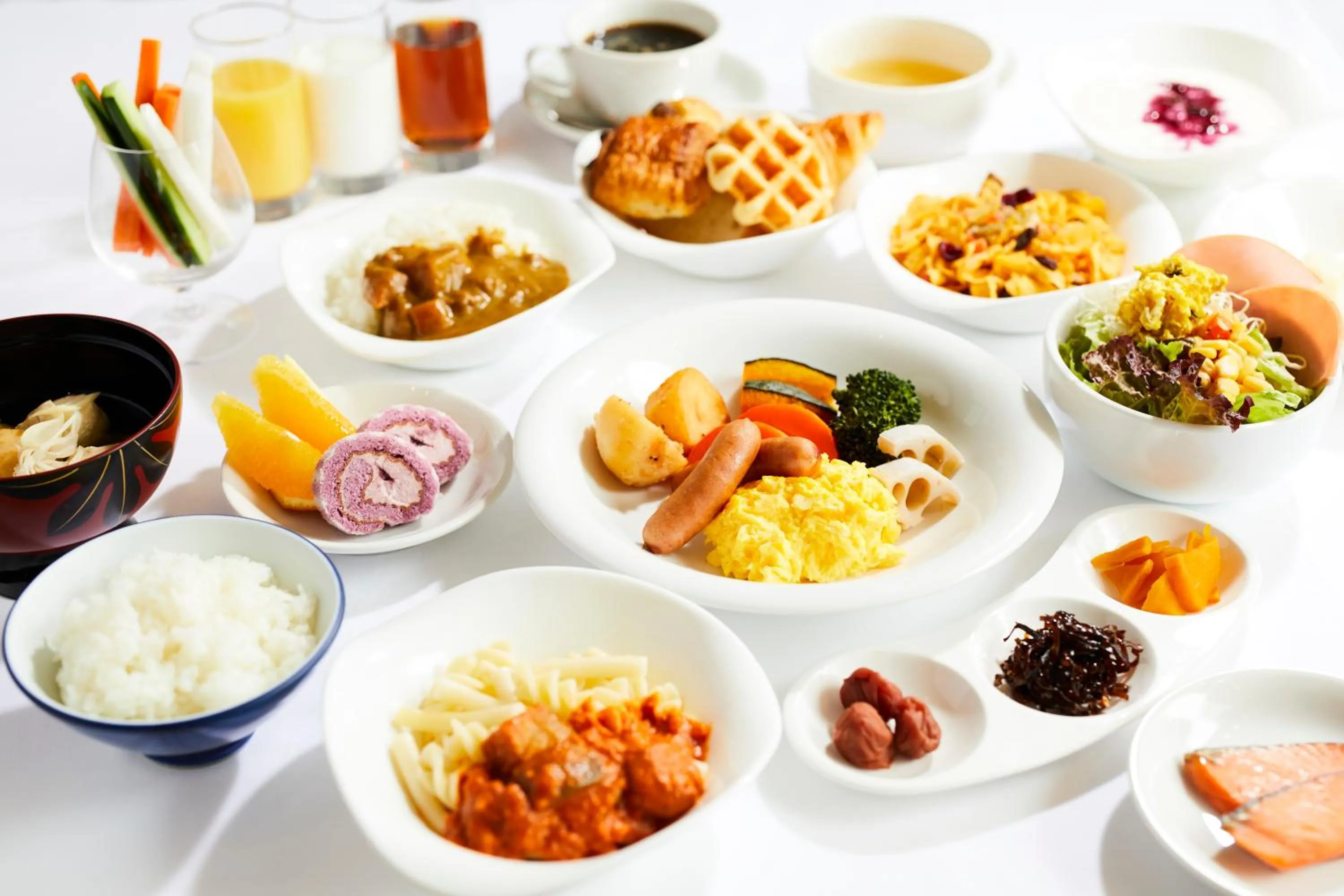 Buffet breakfast in Ginza Grand Hotel