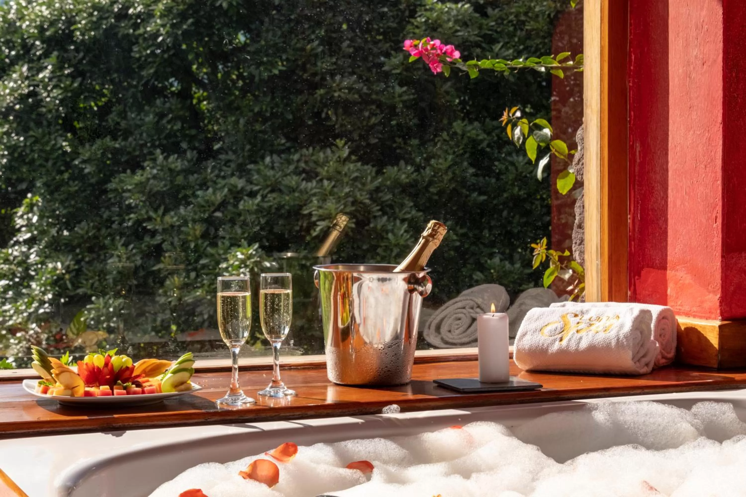 Luna Volcán, Adventure SPA