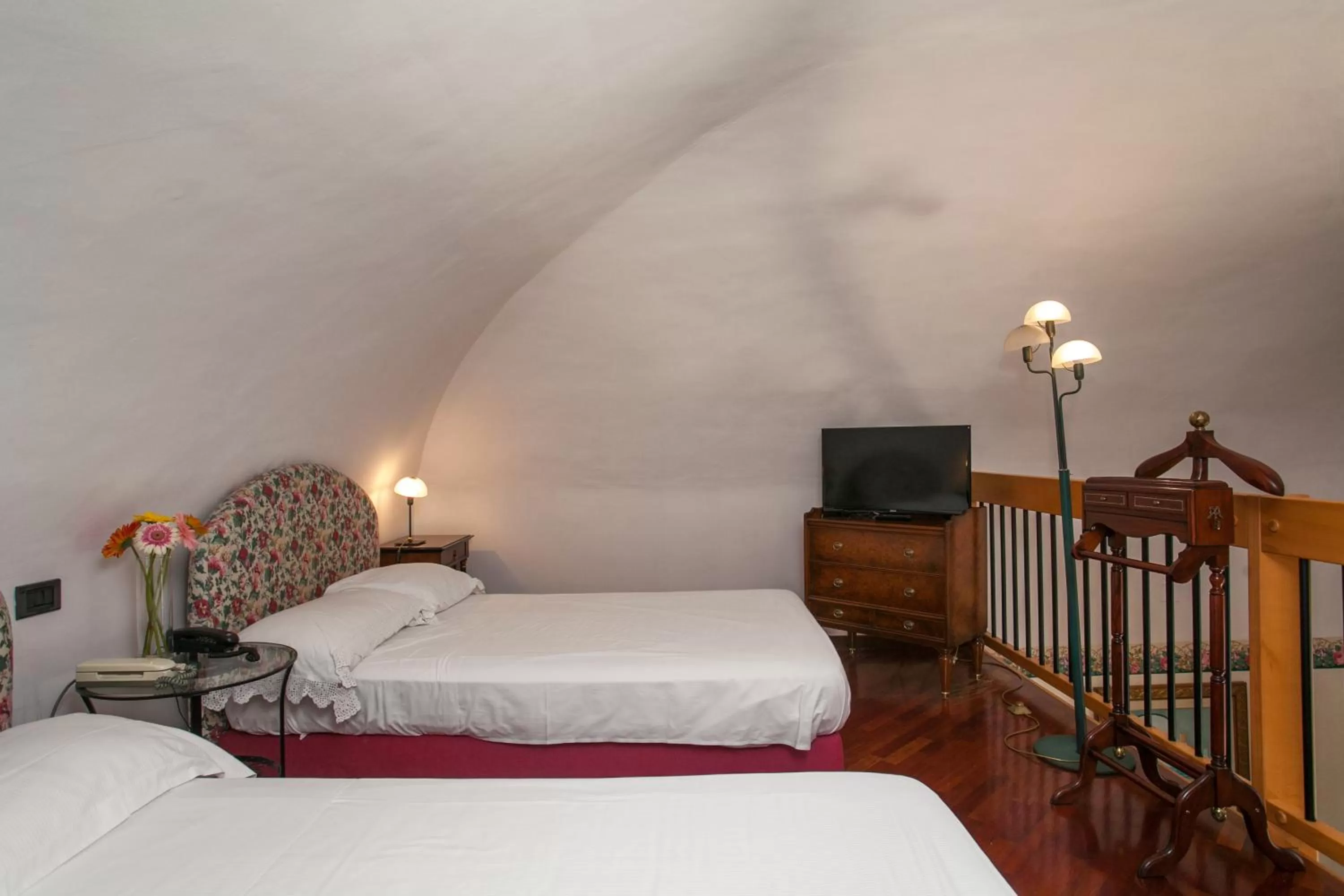 TV and multimedia, Bed in Zodiacus Residence