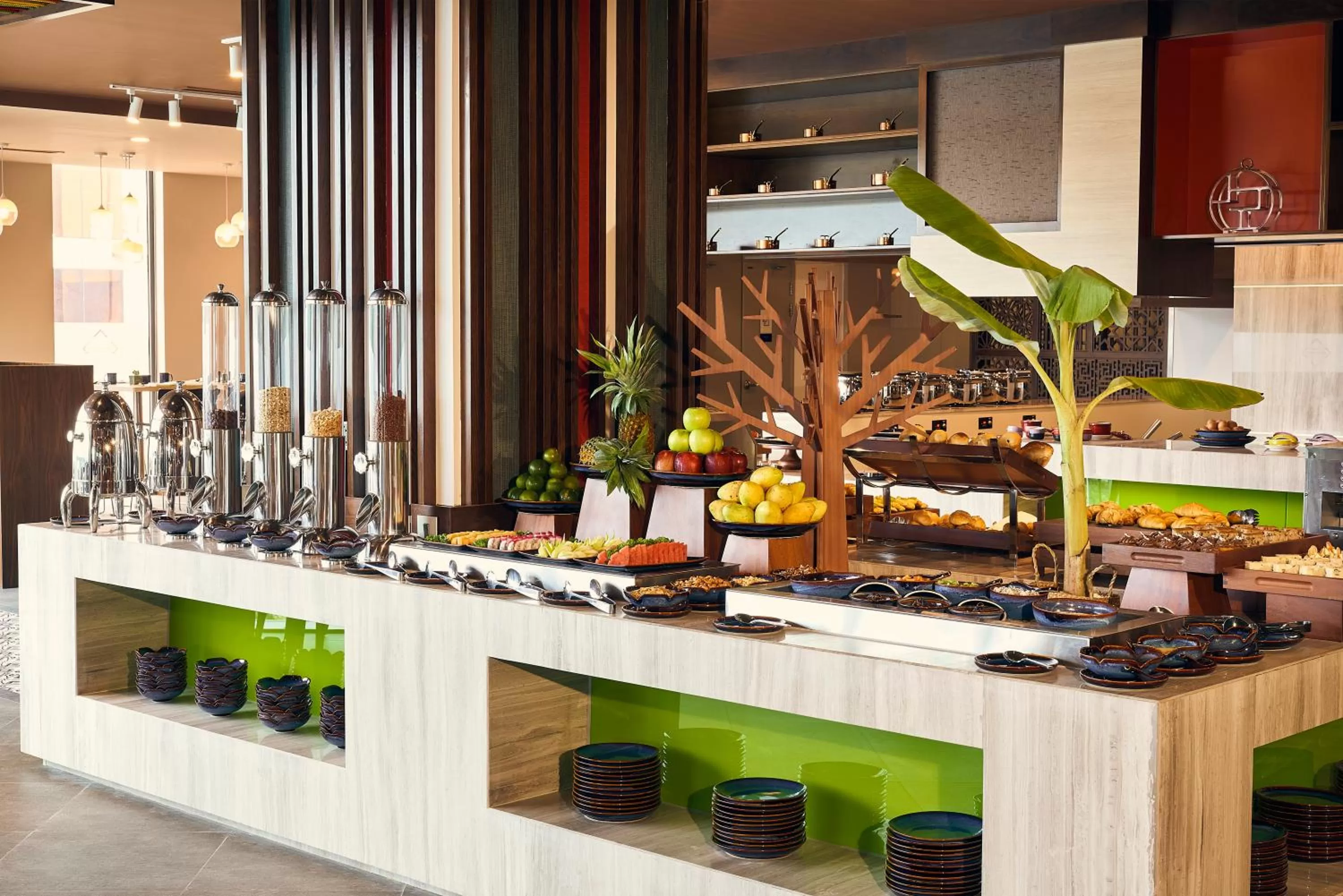 Restaurant/places to eat in Novotel Hanoi Thai Ha