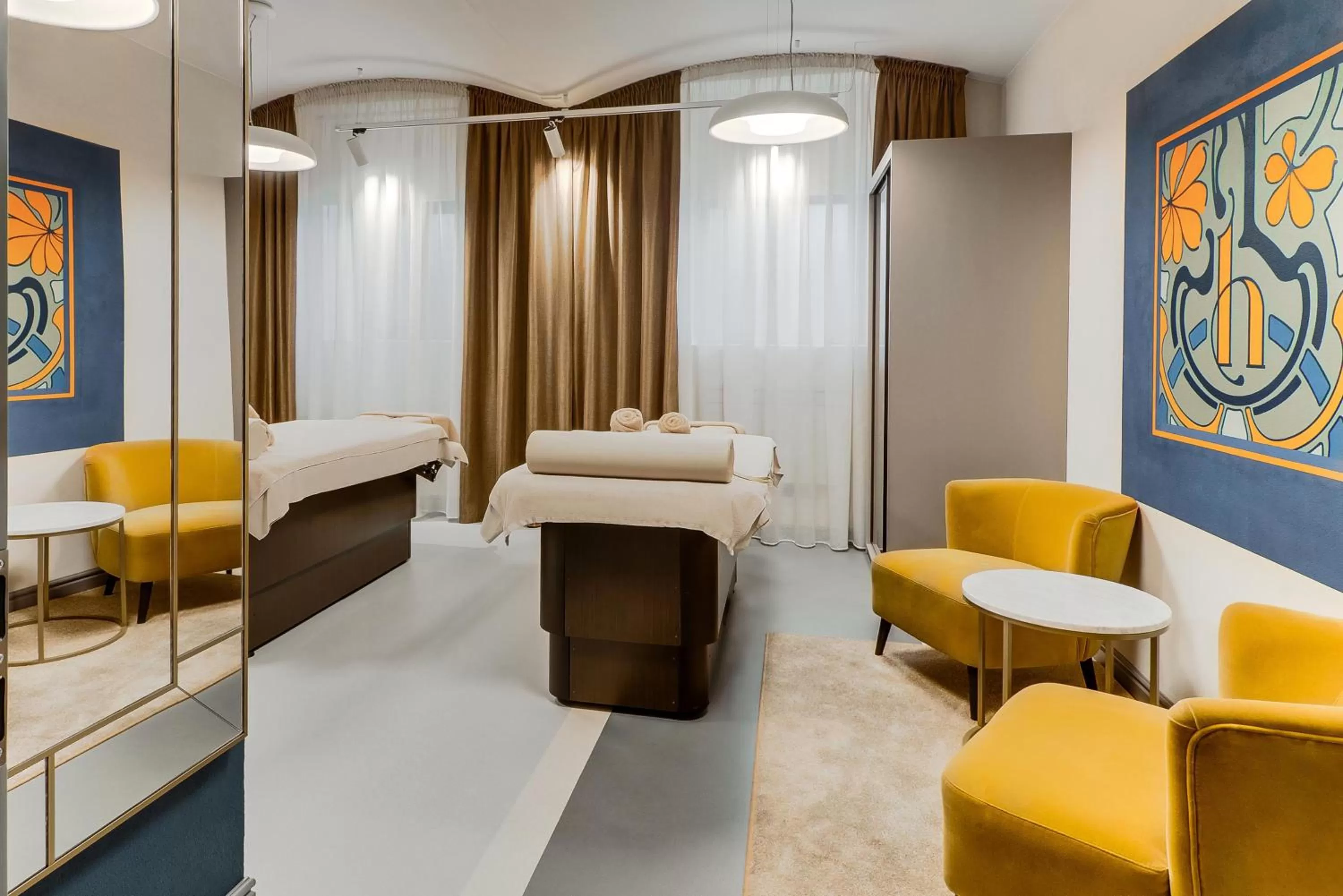 Massage, Bed in Grand Poet Hotel and SPA by Semarah