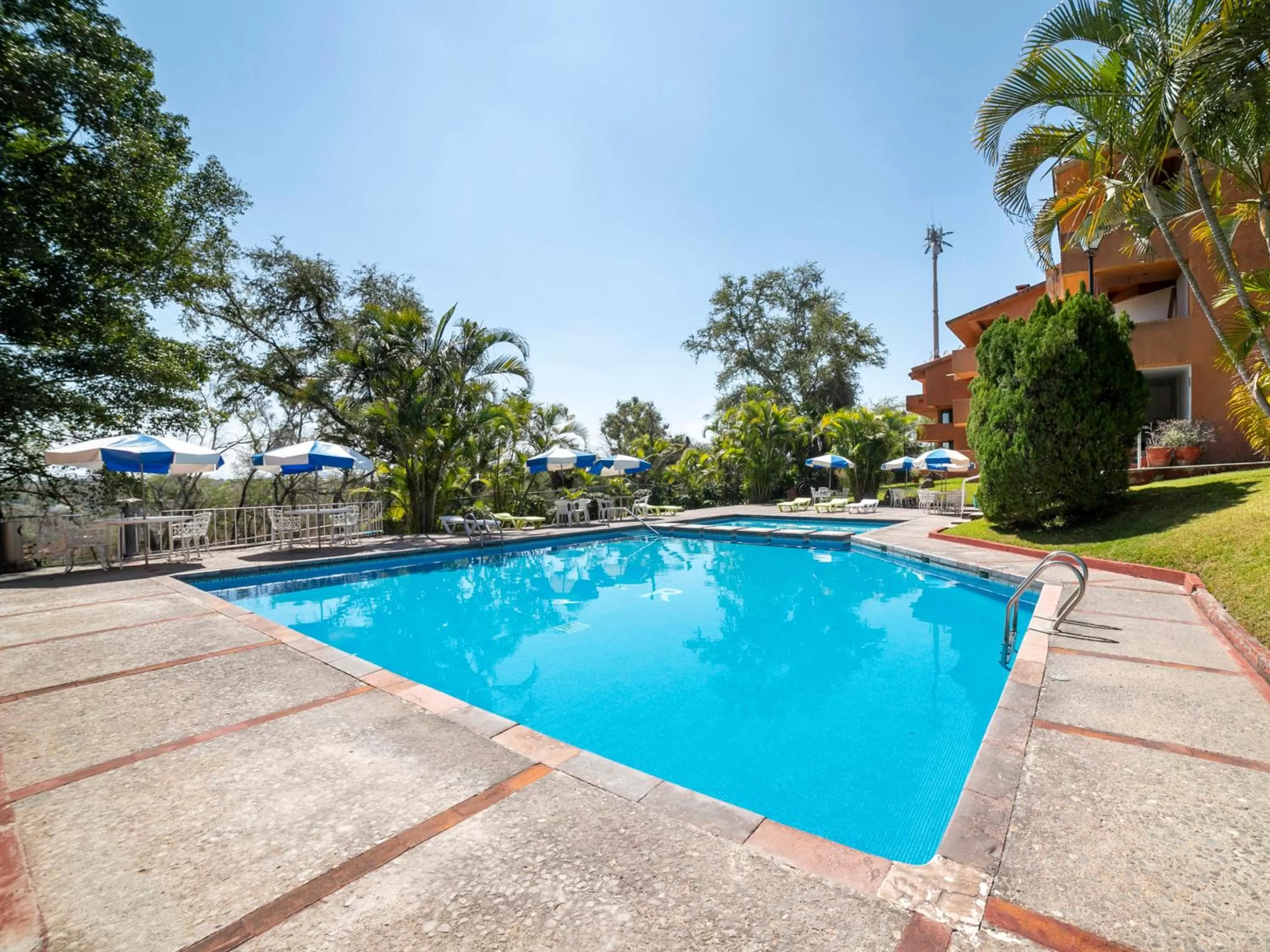 Swimming pool in Hotel La Rinconada Santa Fe