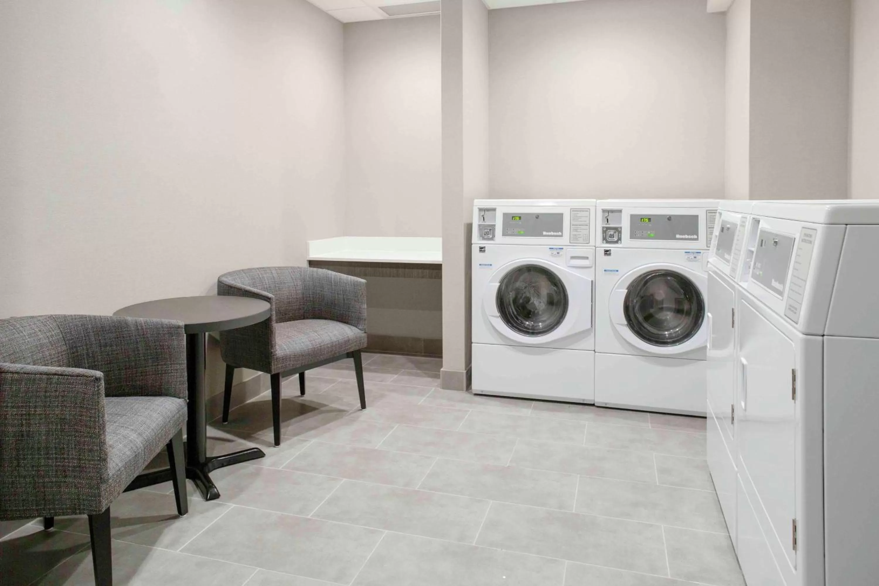 Property building in Homewood Suites By Hilton Lansing Eastwood