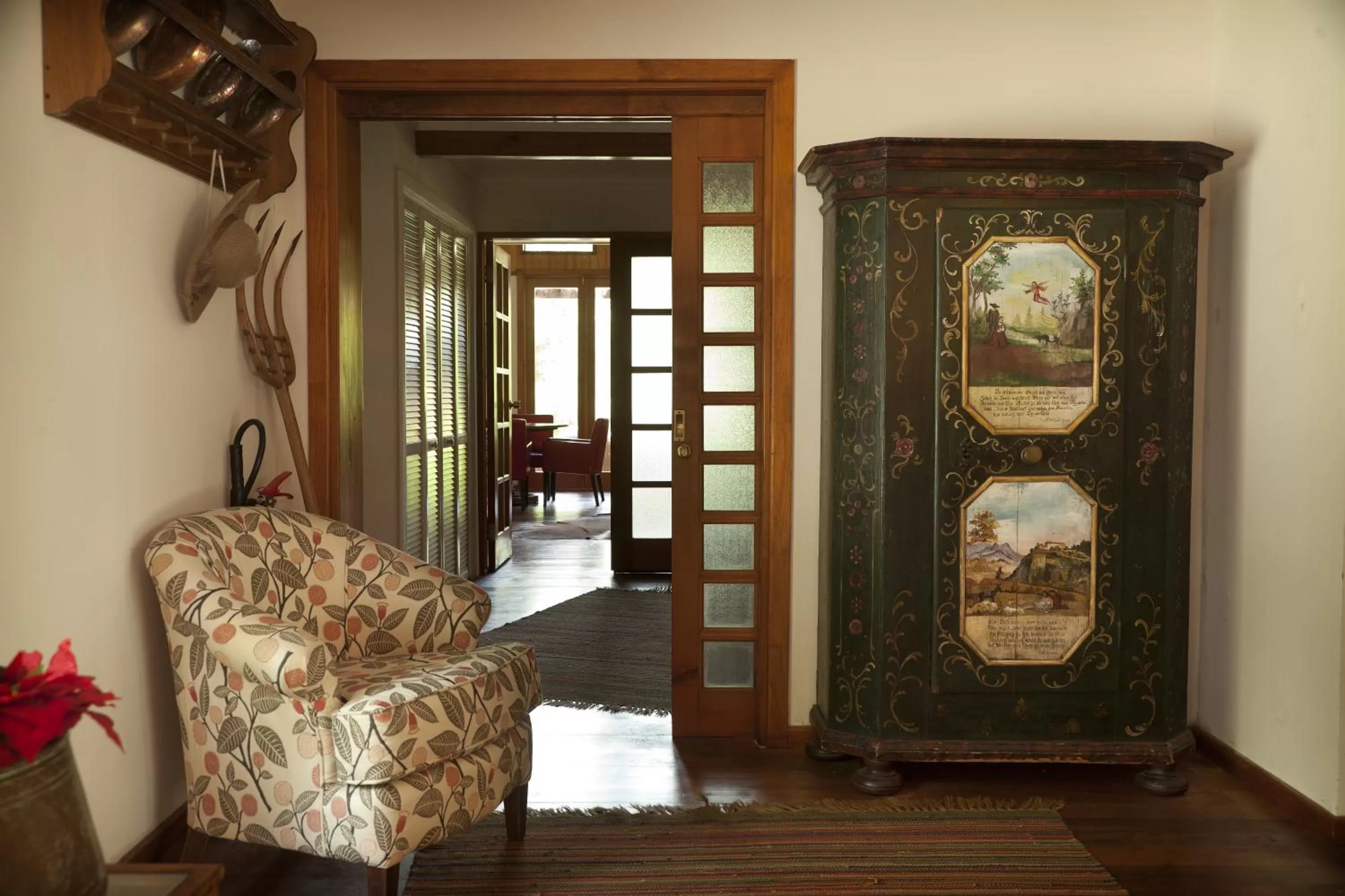 Lobby or reception, Seating Area in Hotel Posada del Río - Parque Metreñehue