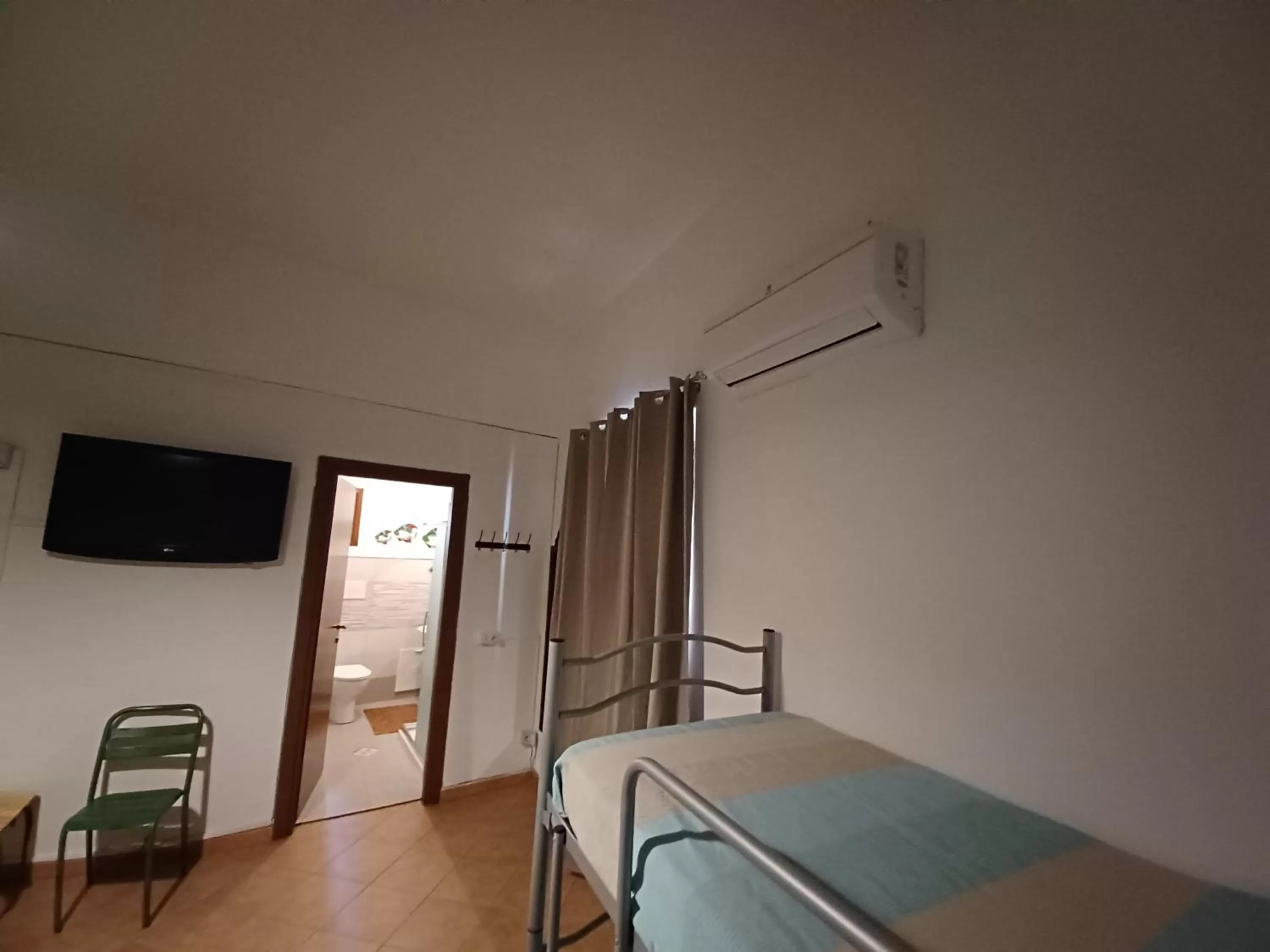 Bedroom, Bed in Nostra casa rooms