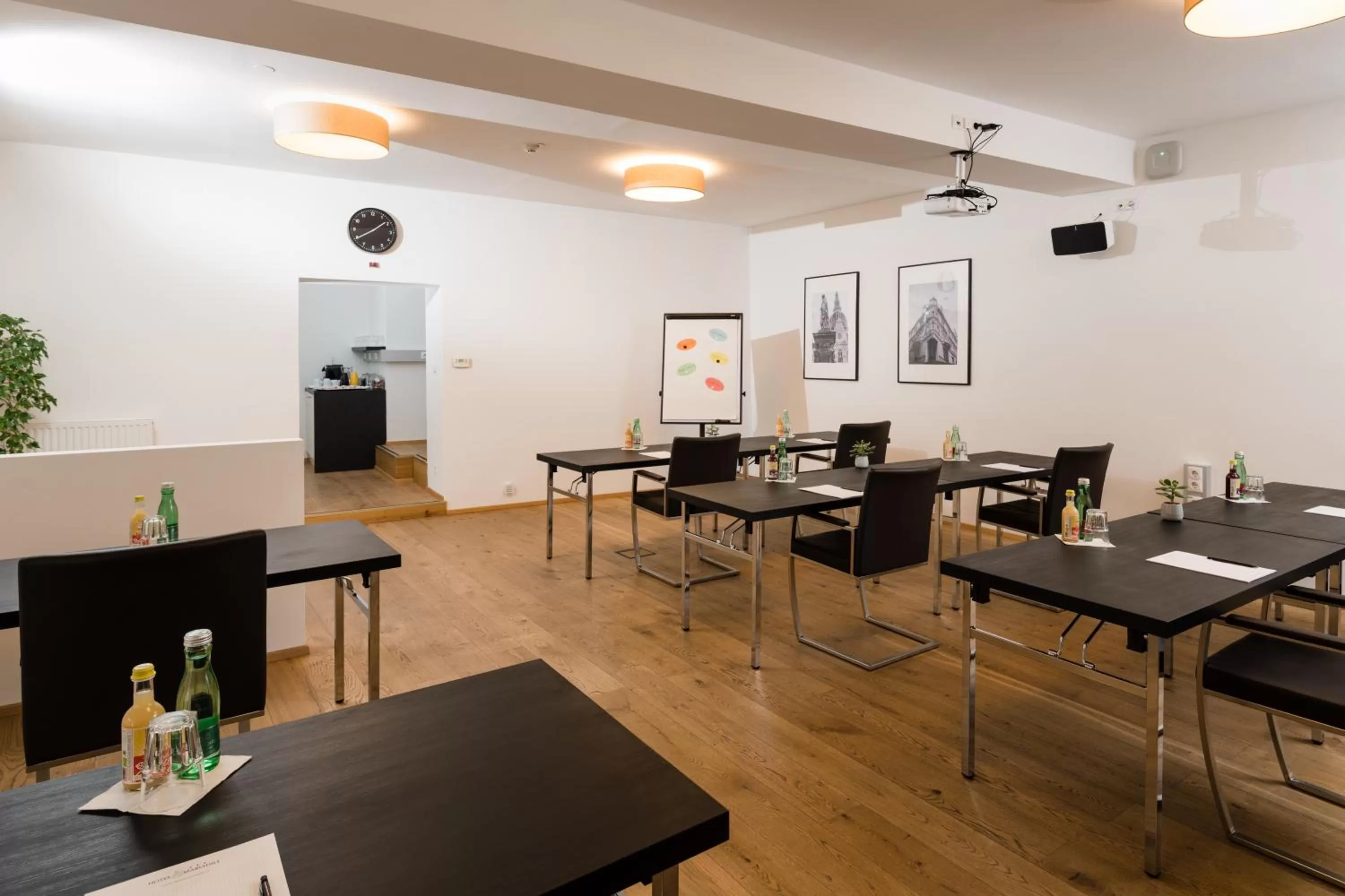 Lounge or bar in Hotel Mariahilf