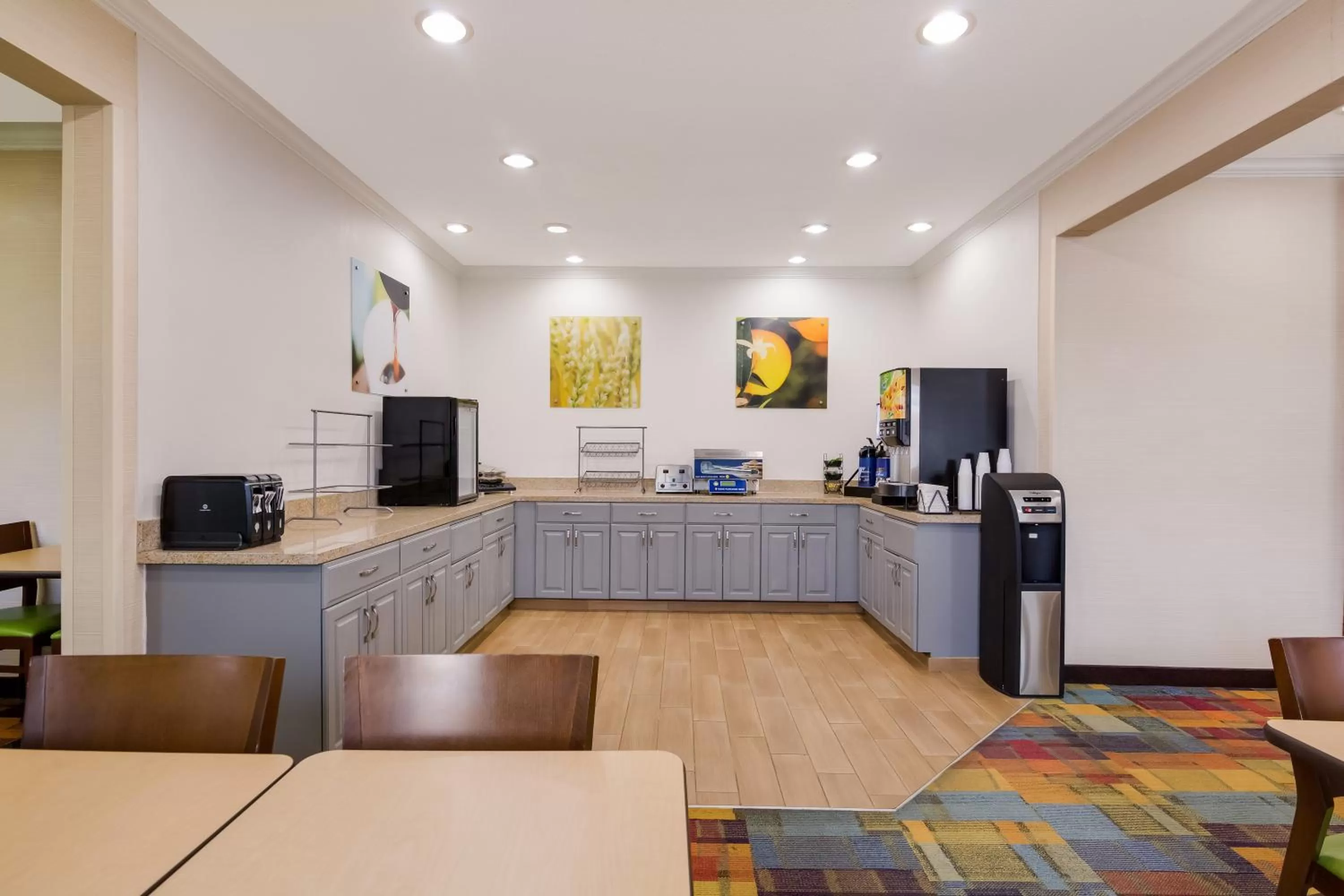 Breakfast in AmericInn by Wyndham Minot