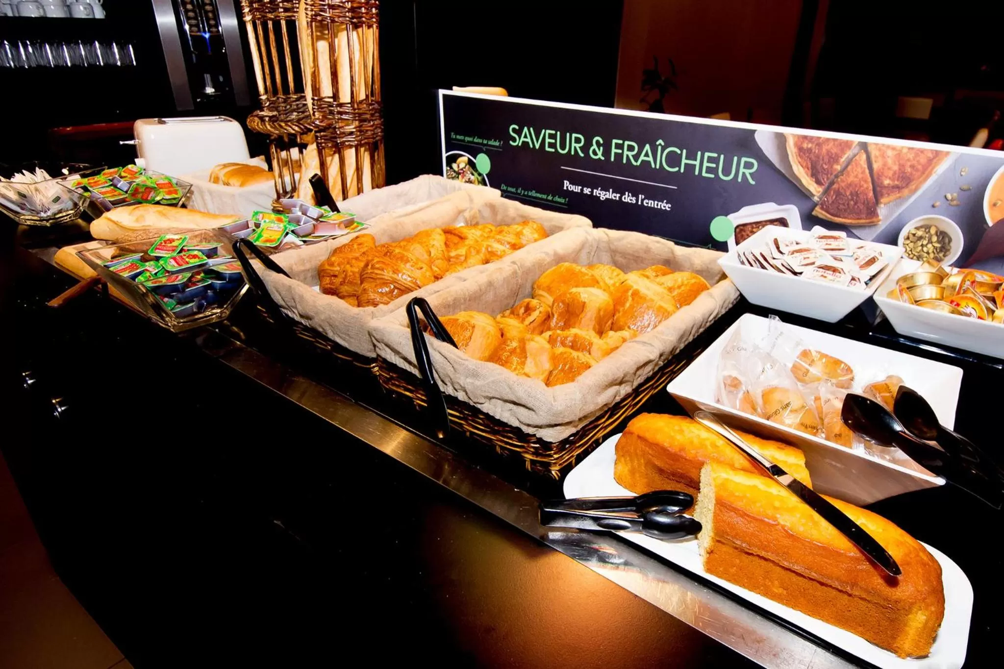 Food and drinks in Campanile Reims Sud Bezannes