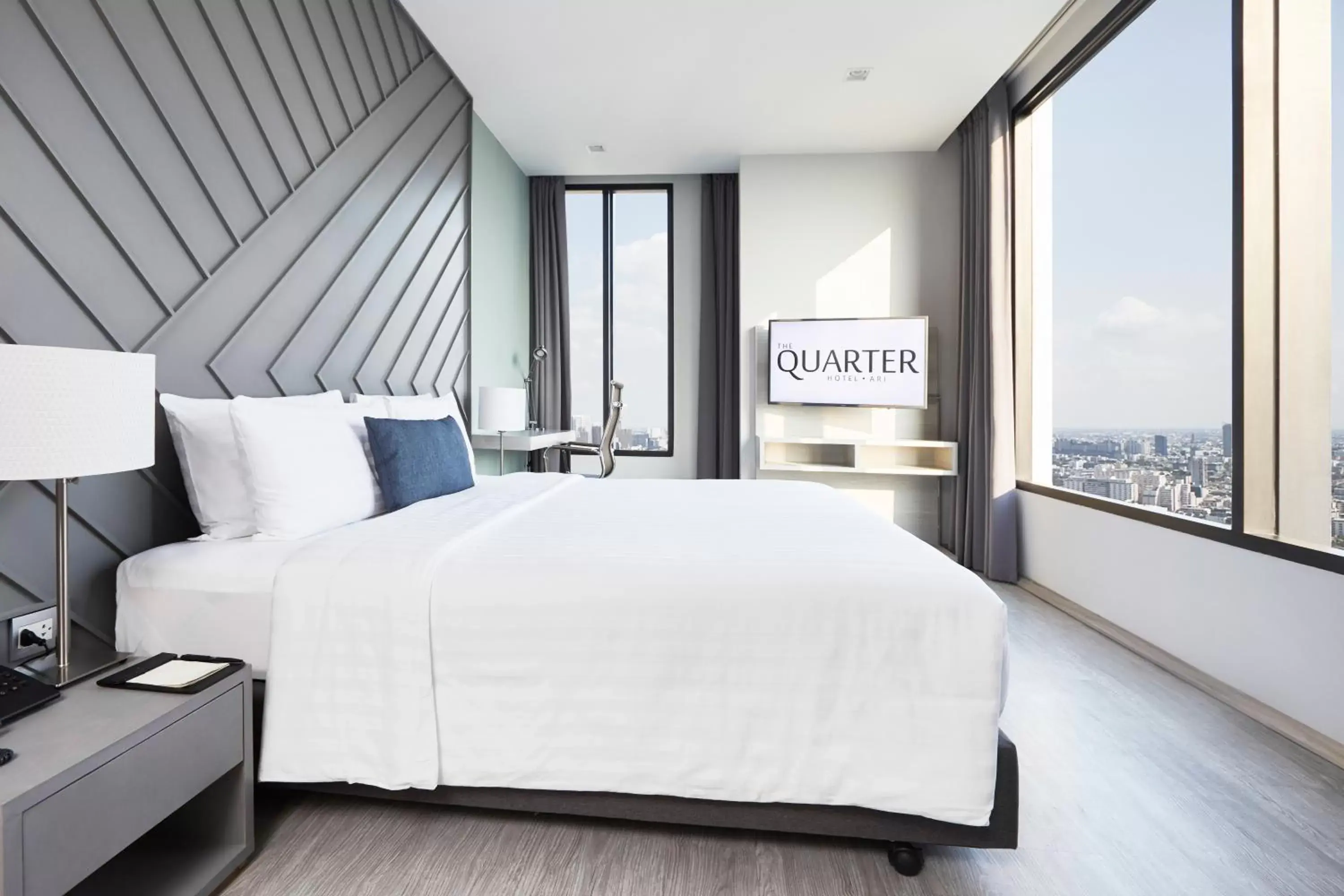 Two-Bedroom Suite in The Quarter Ari by UHG Two-Bedroom Suite in The Quarter Ari by UHG