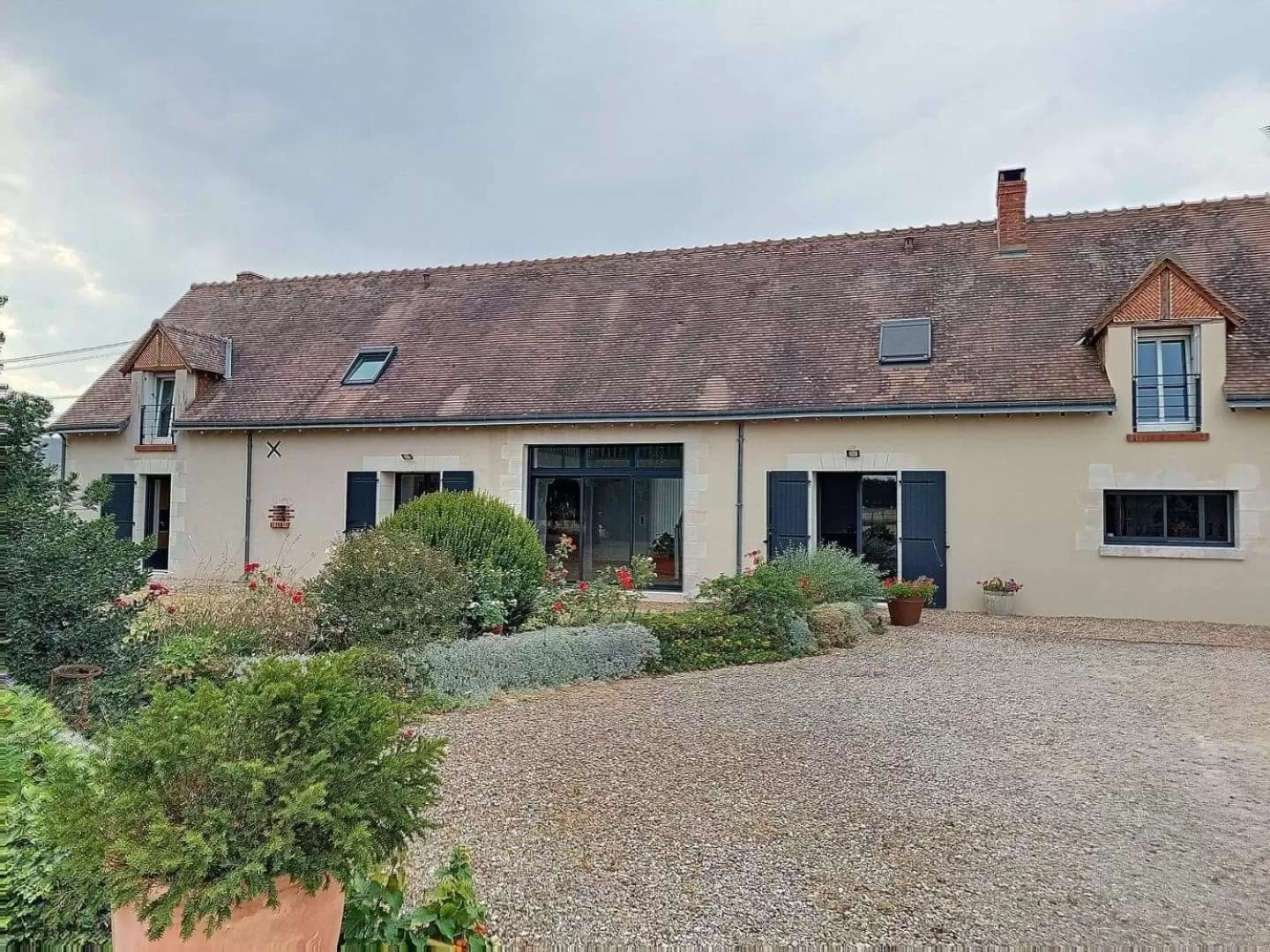 Property Building in Au Ginkgo