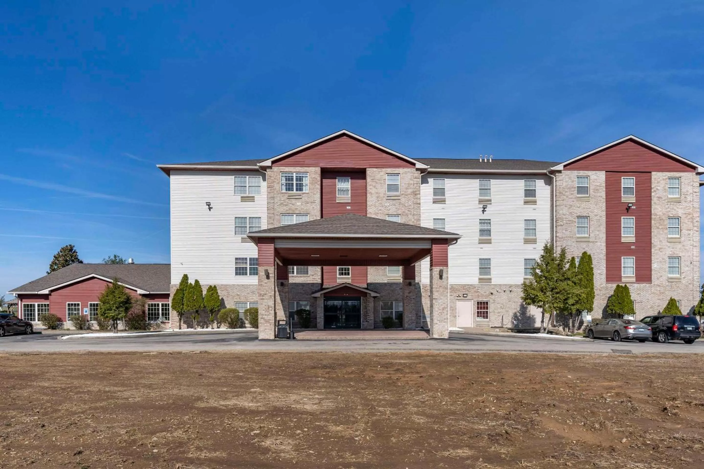 Property building in Comfort Inn & Suites