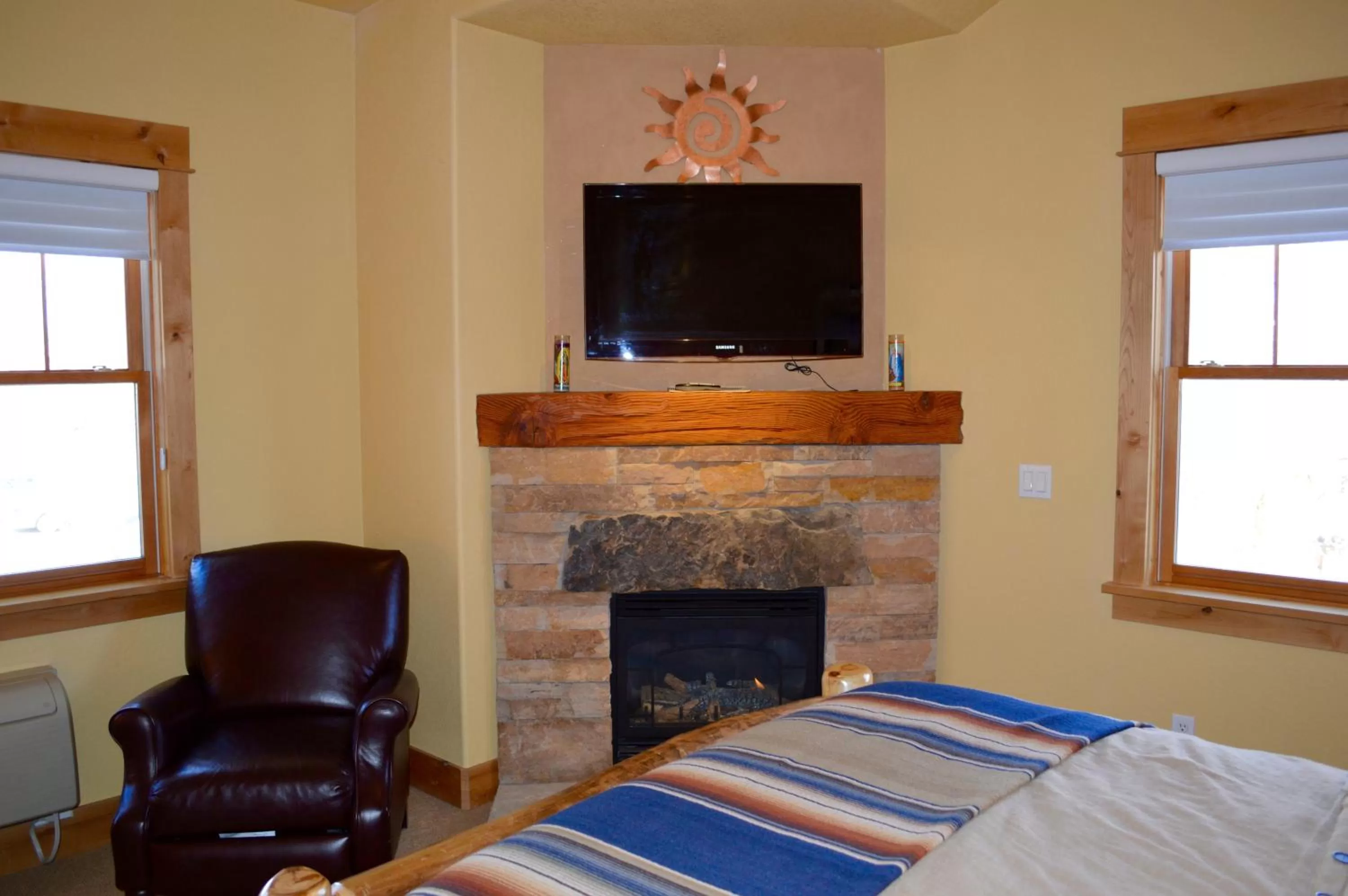 Decorative detail, Bed in Niwot Inn & Spa