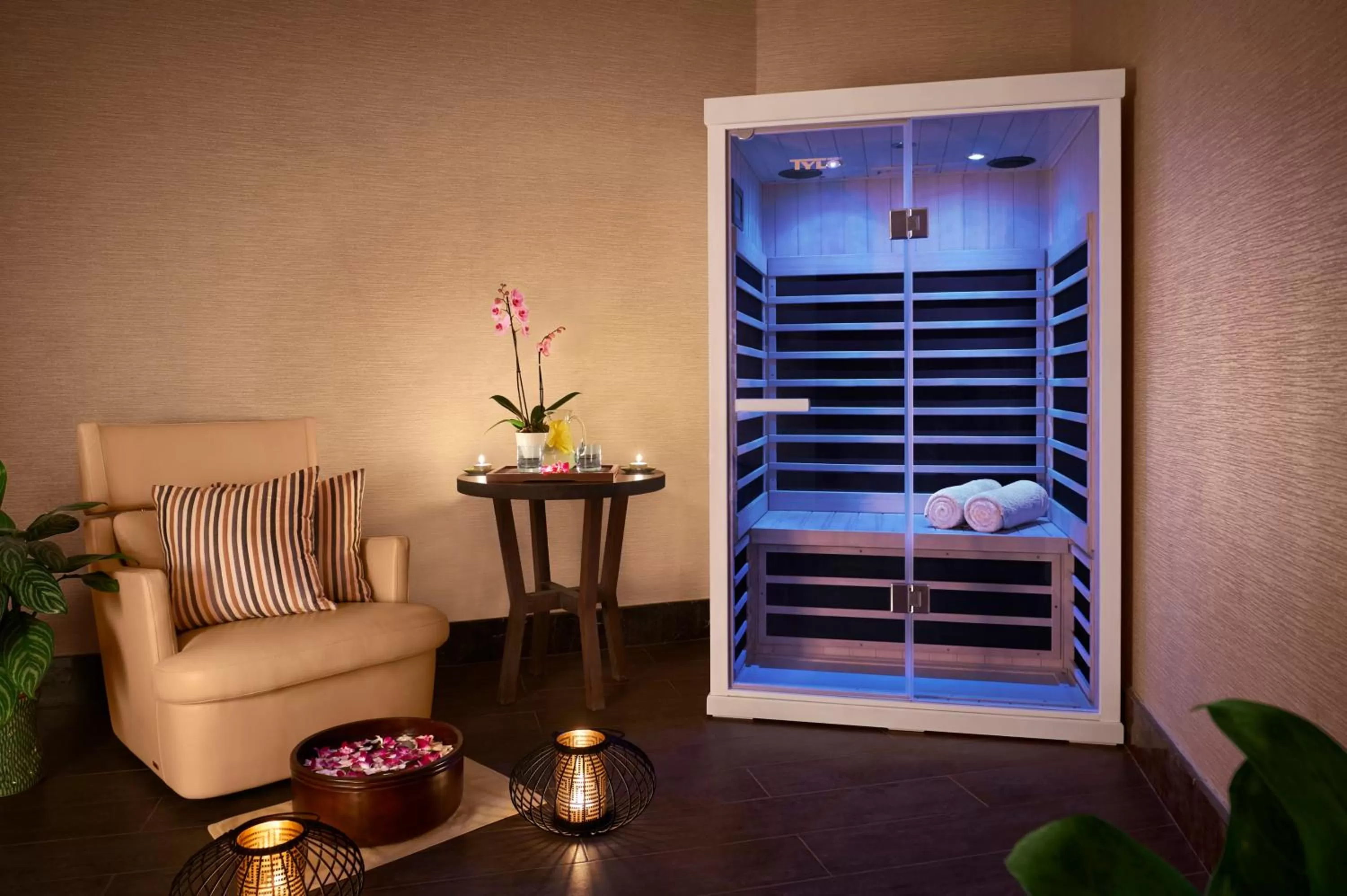 Sauna, Bed in Banana Island Resort Doha by Anantara