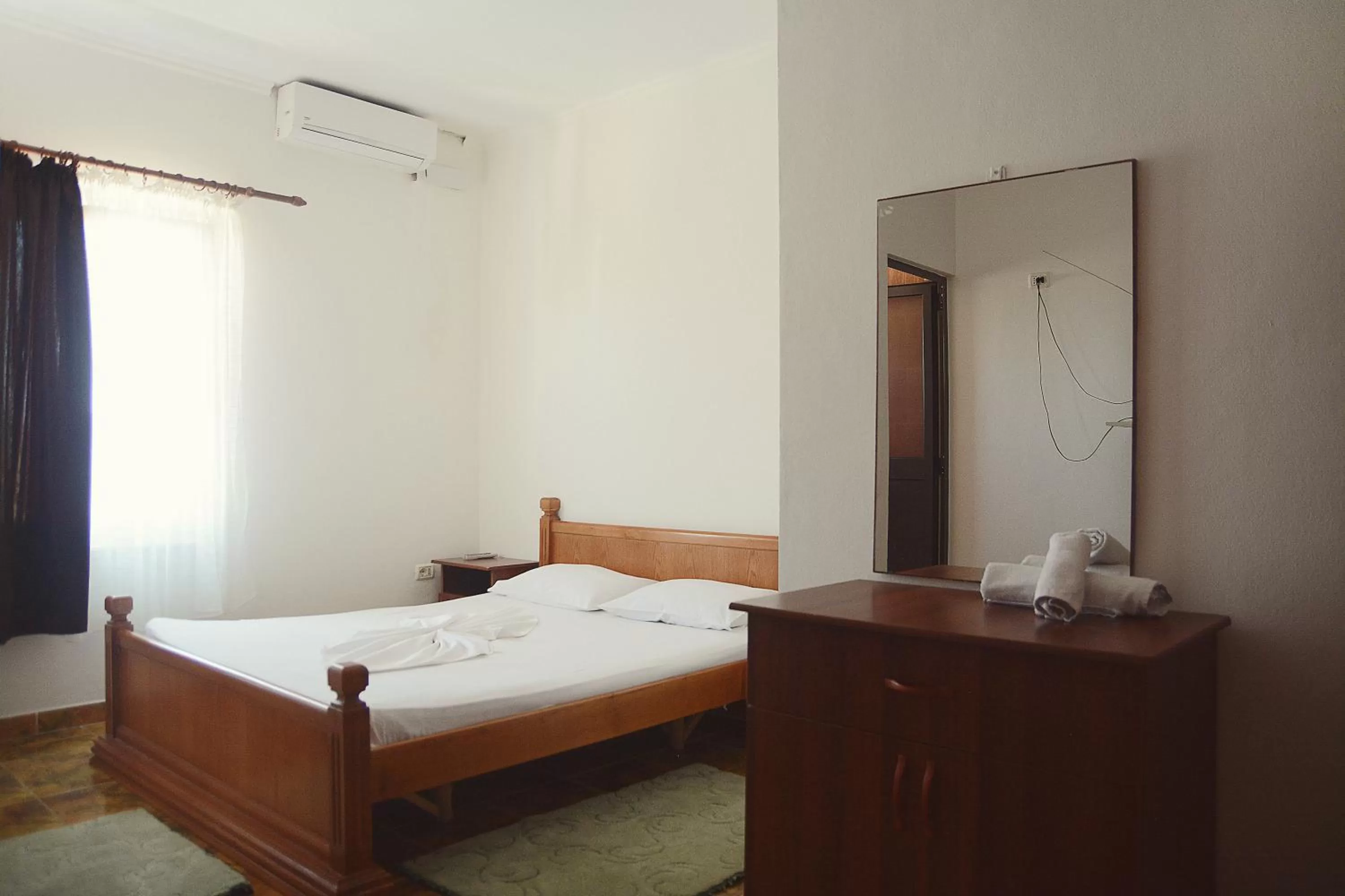 Photo of the whole room, Bed in Hotel Floga