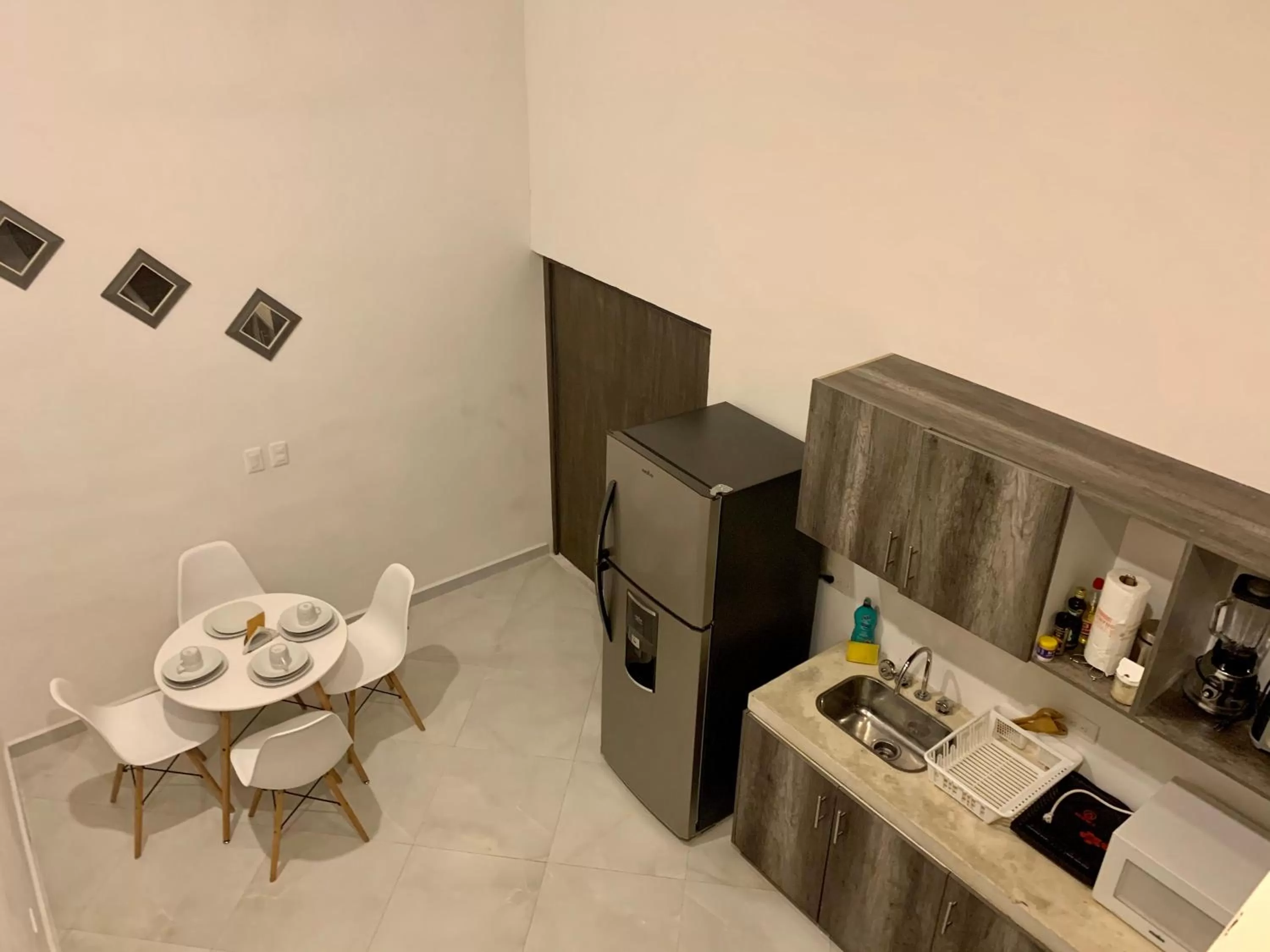 Coffee/tea facilities in SILVERSANDS Hotel Boutique - 5Th Ave