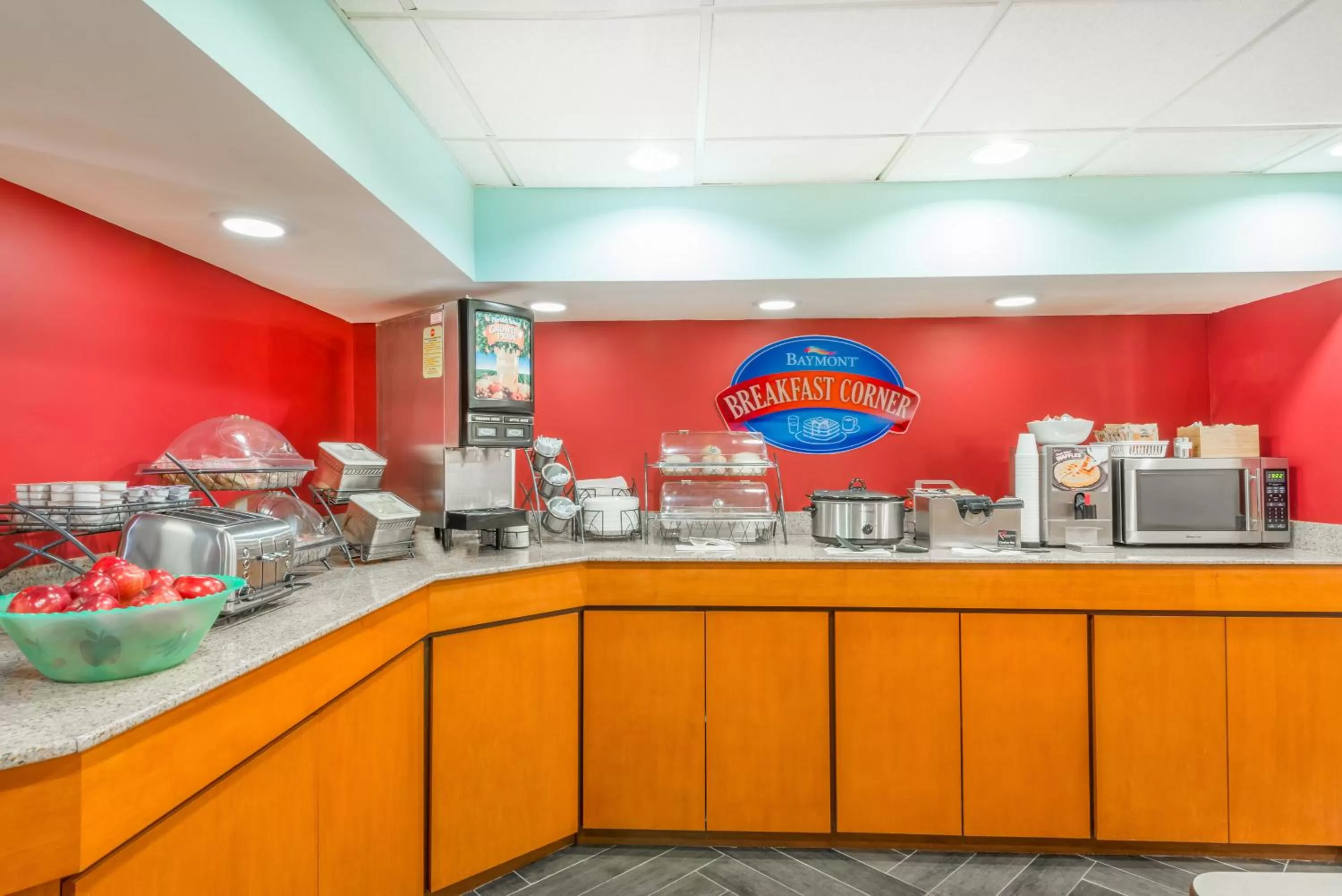 Continental breakfast in Baymont by Wyndham Greensburg