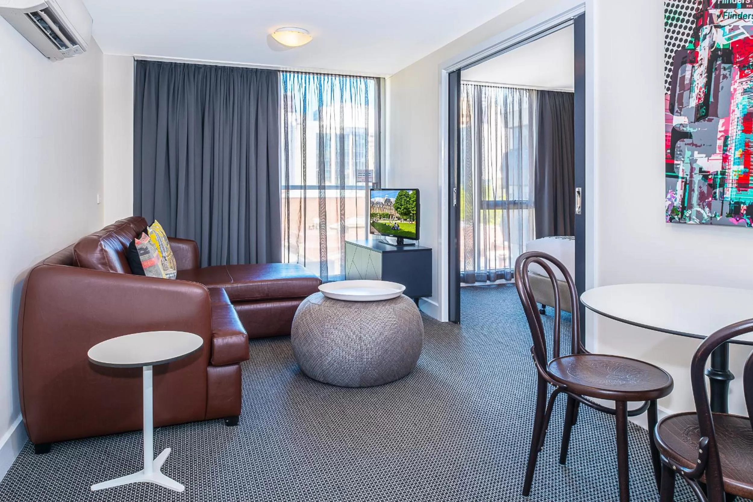Living room, Seating Area in Quality Apartments Melbourne Central