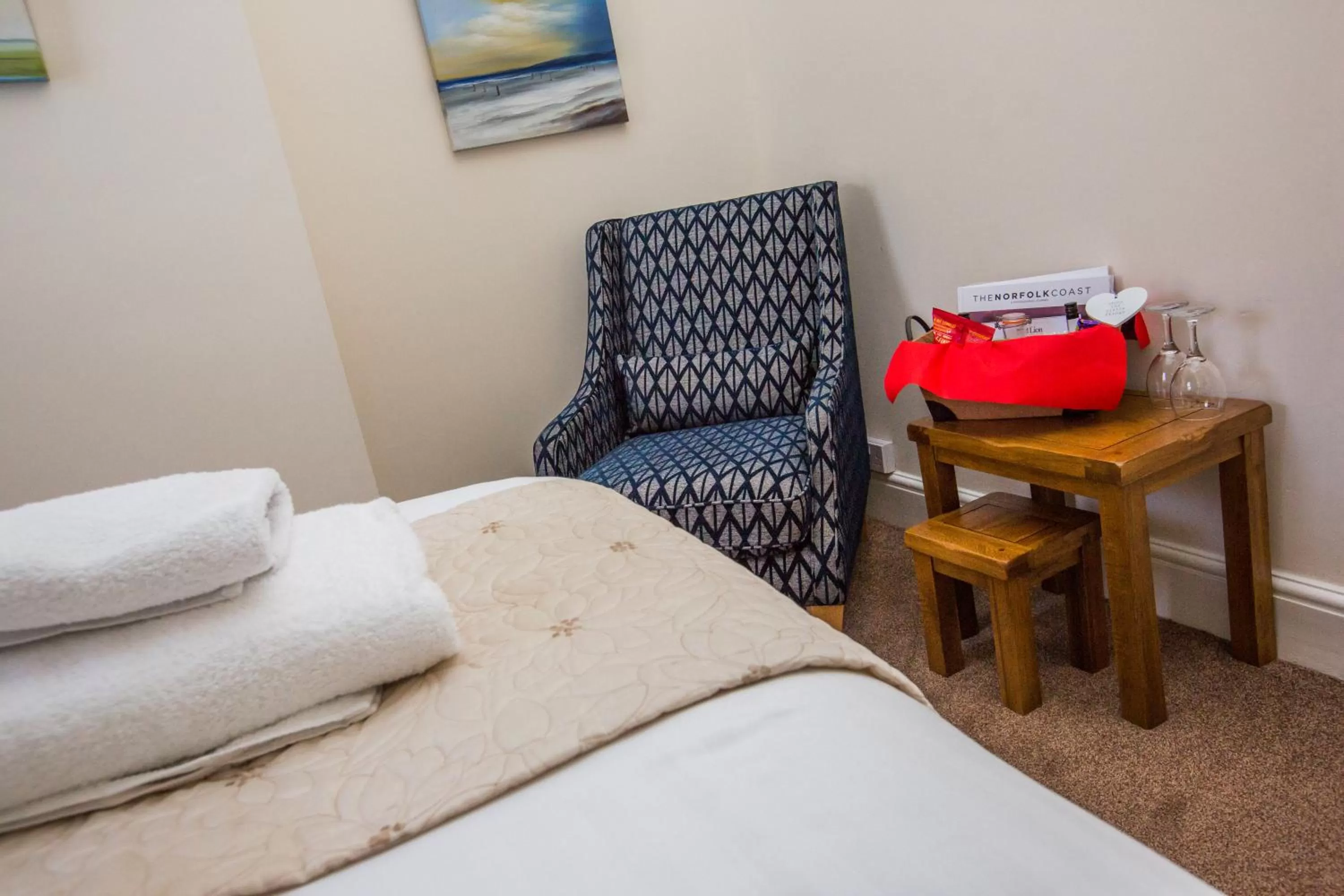 Bed in The Red Lion Hotel