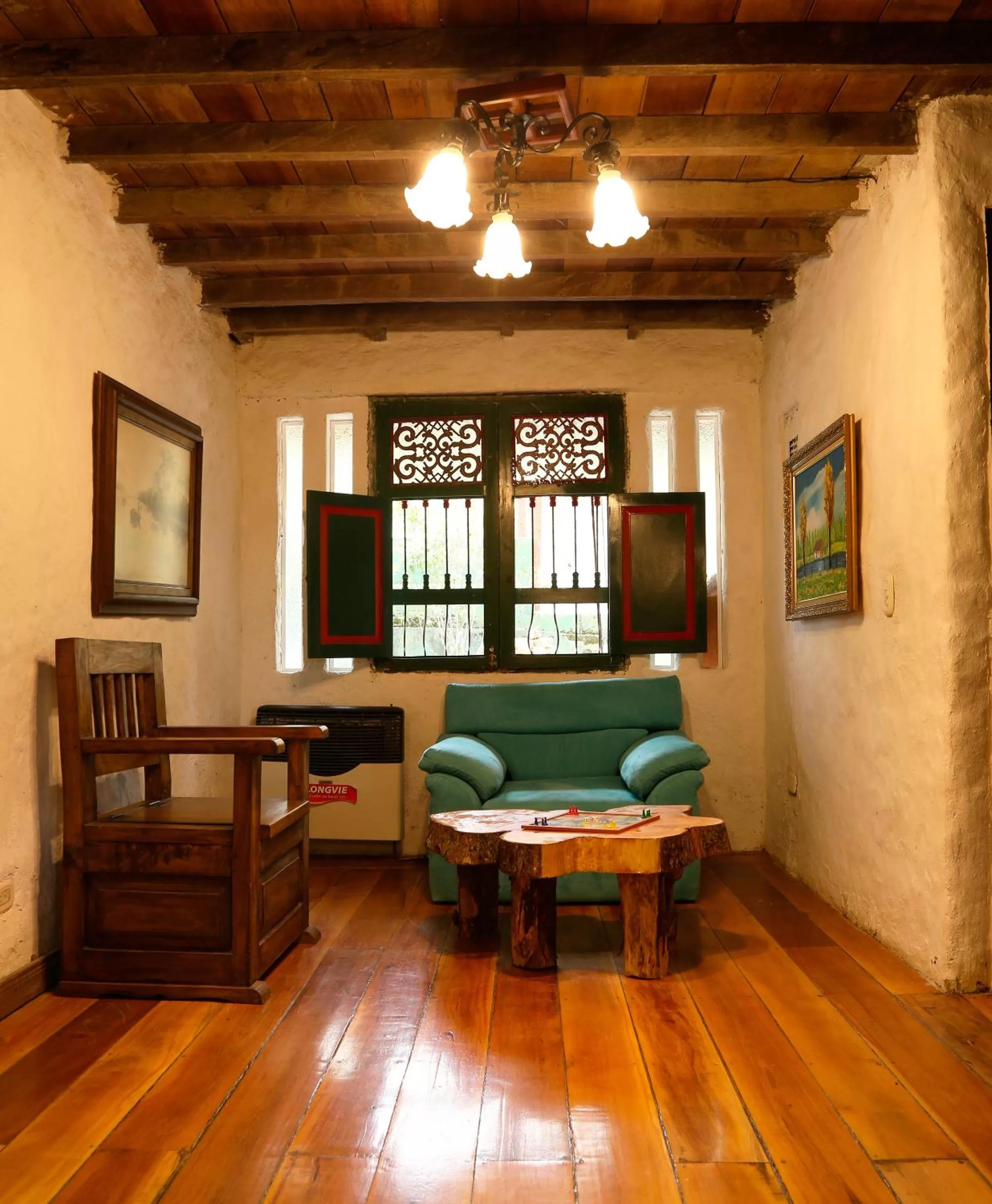 Bedroom, Lounge/Bar in Finca Campestre La Adelita B&B