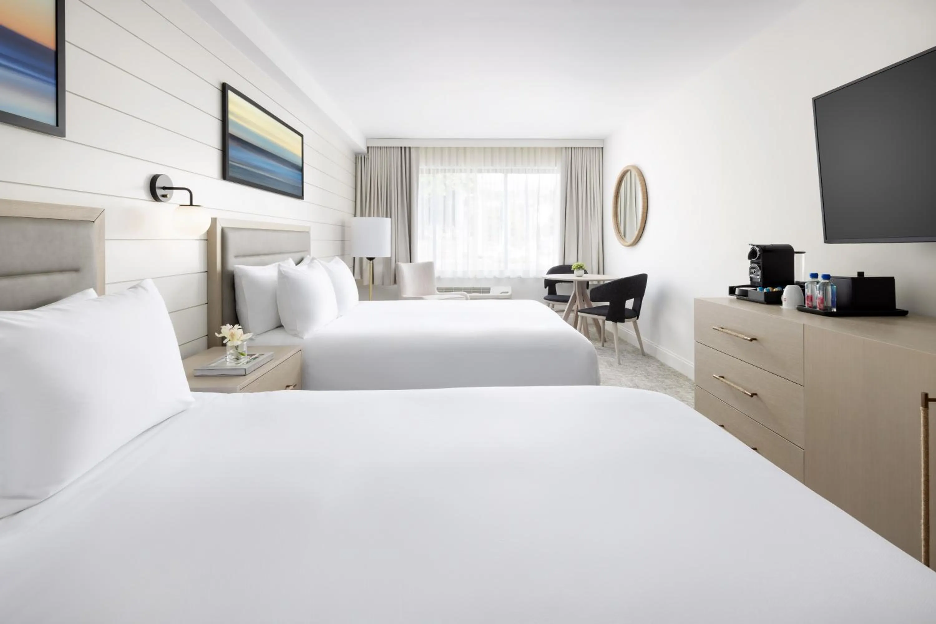 Photo of the whole room, Bed in The Pell, Part of JdV by Hyatt