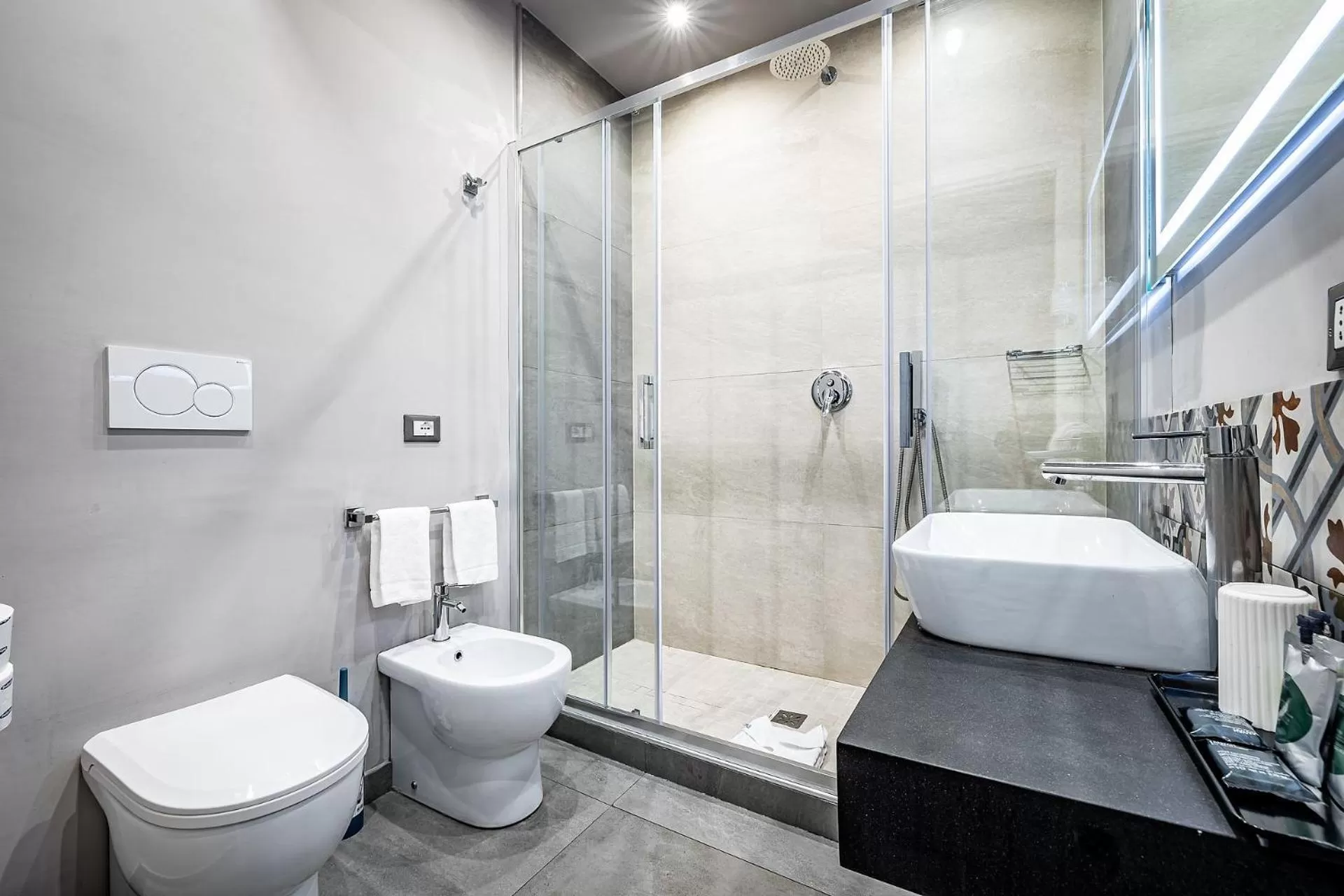 Bathroom in Martelli 6 Suite & Apartments