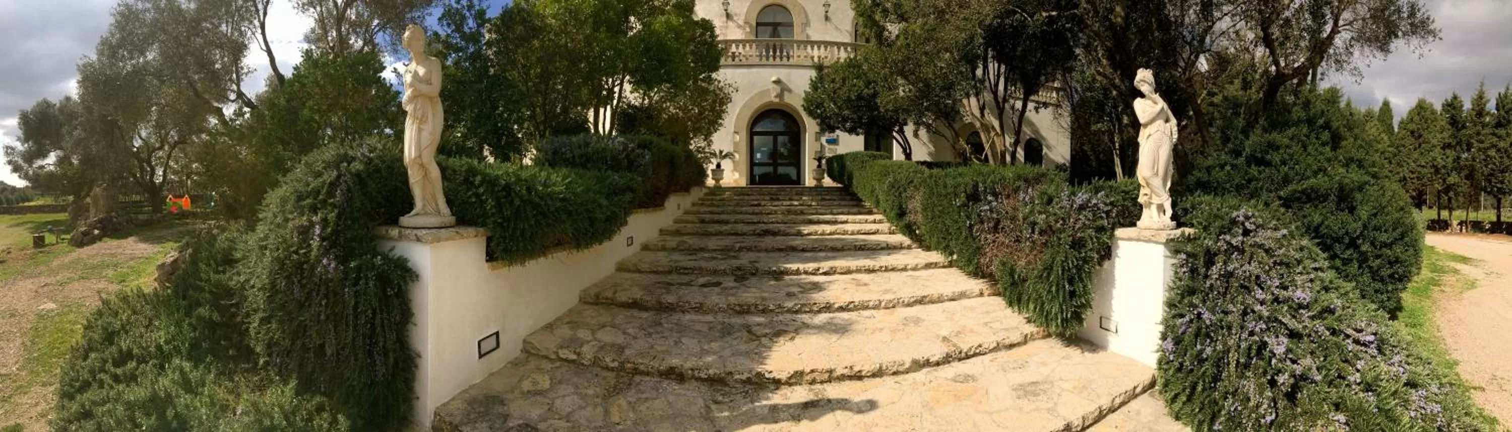 Facade/entrance in Grikò Country Hotel