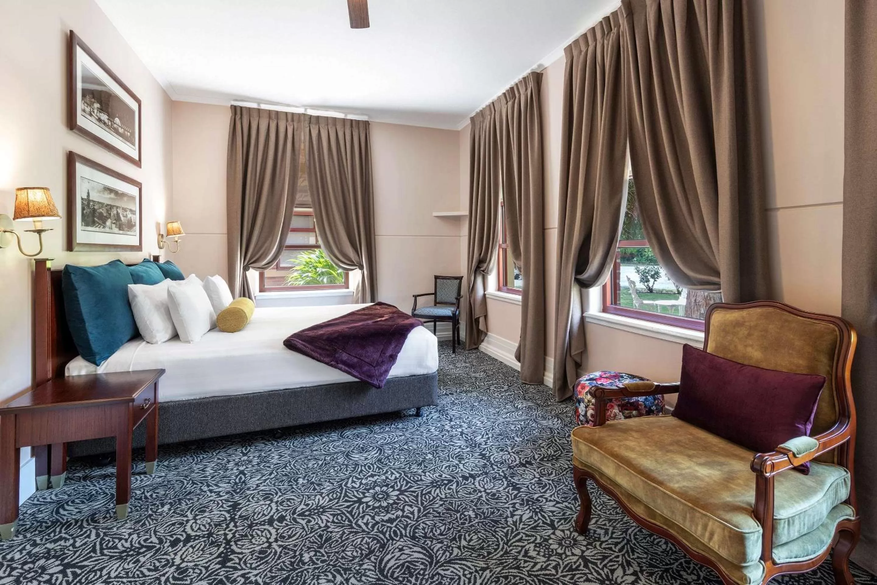 Photo of the whole room, Bed in Club Wyndham Ballarat, Trademark Collection by Wyndham