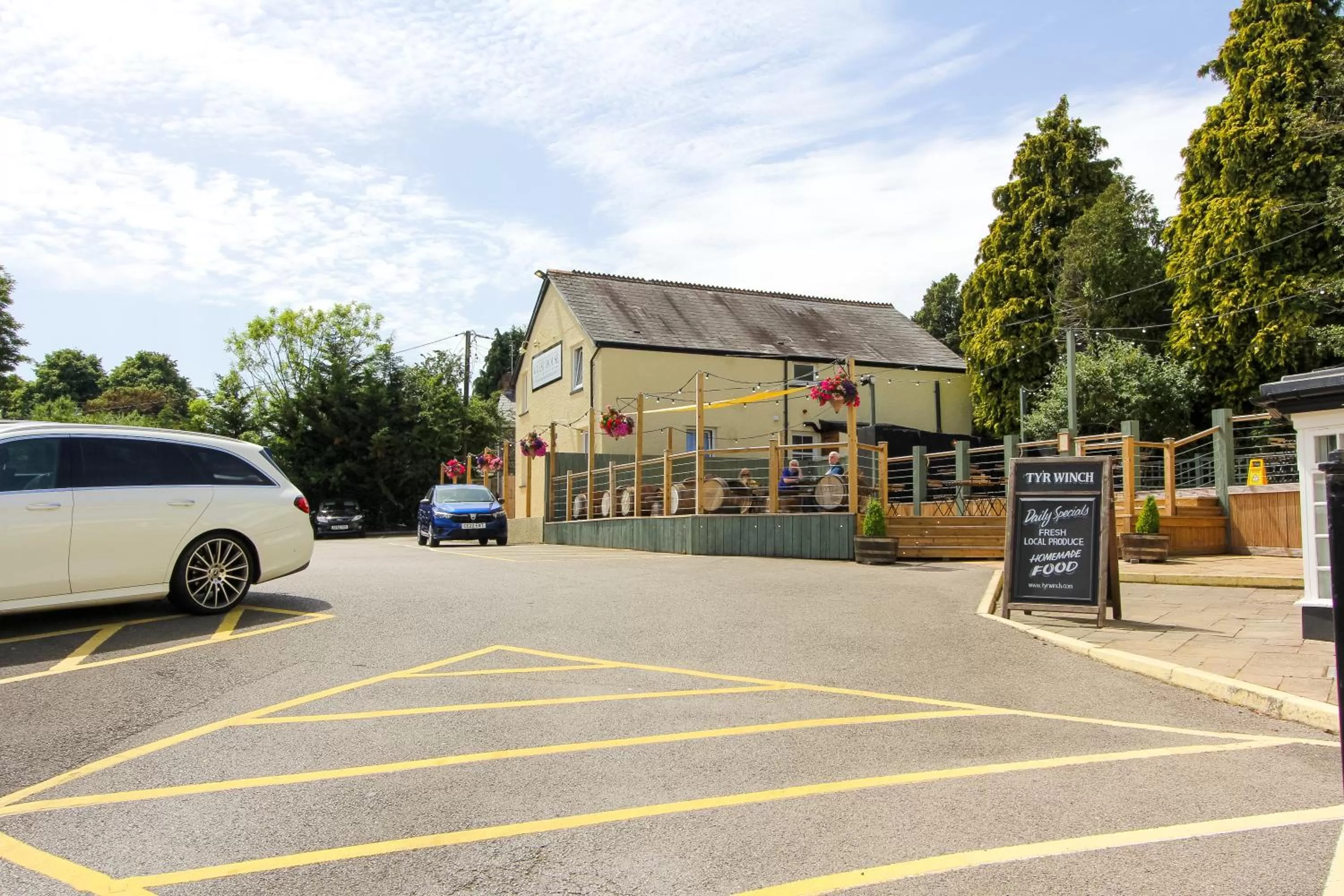 Property building in Tyr Winch