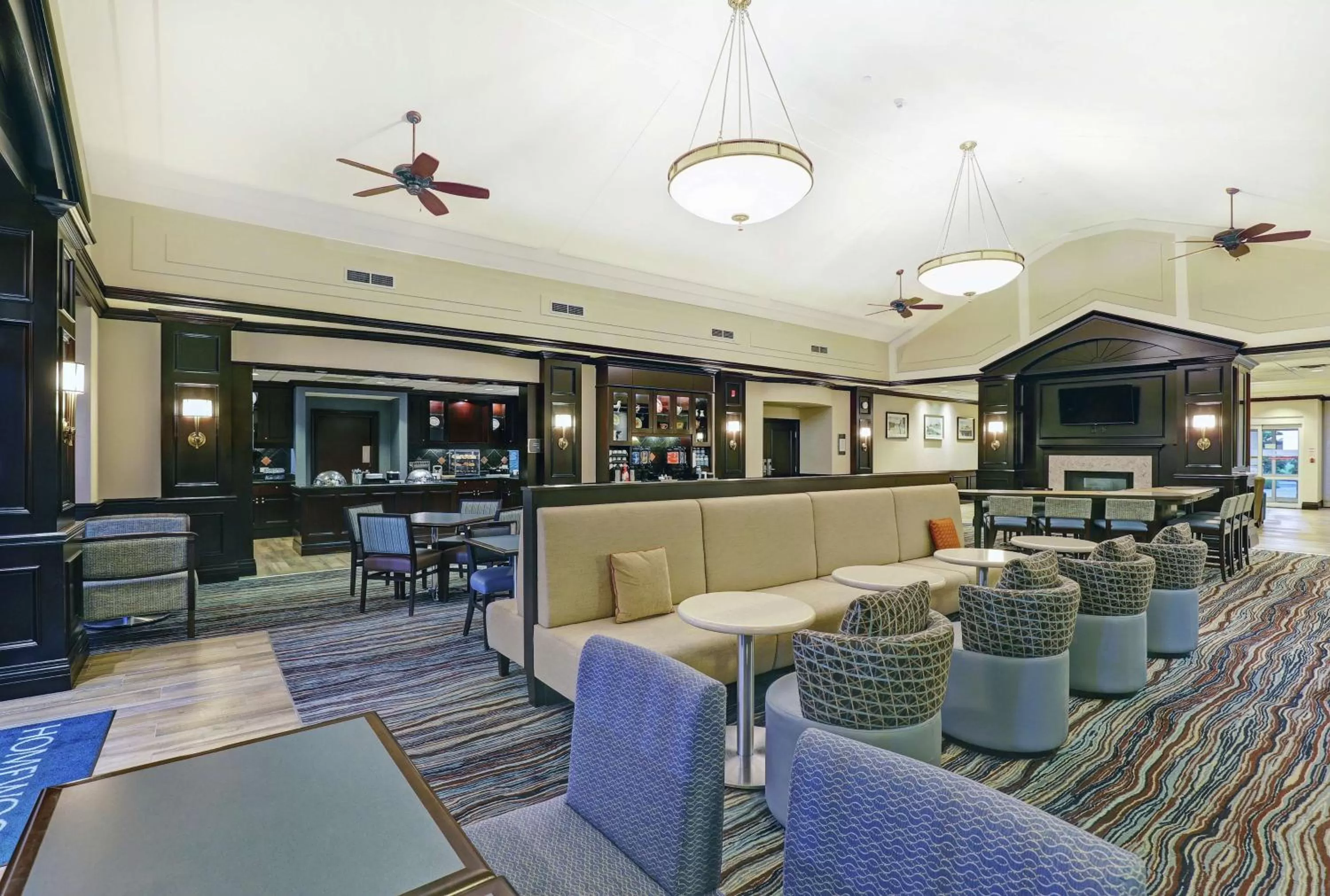 Lobby or reception in Homewood Suites by Hilton Cambridge-Waterloo, Ontario