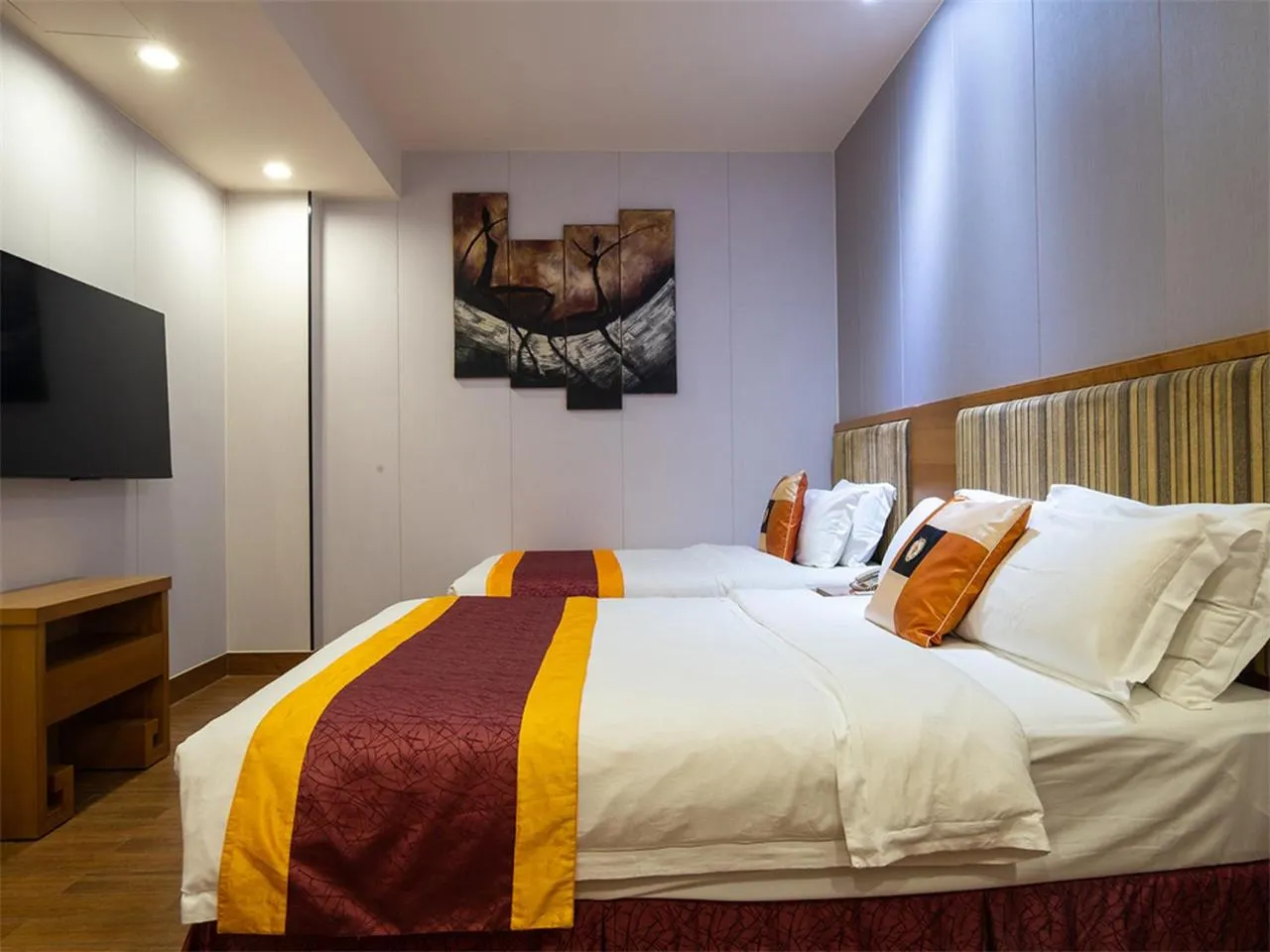 Bed in Guangzhou The Royal Garden Hotel