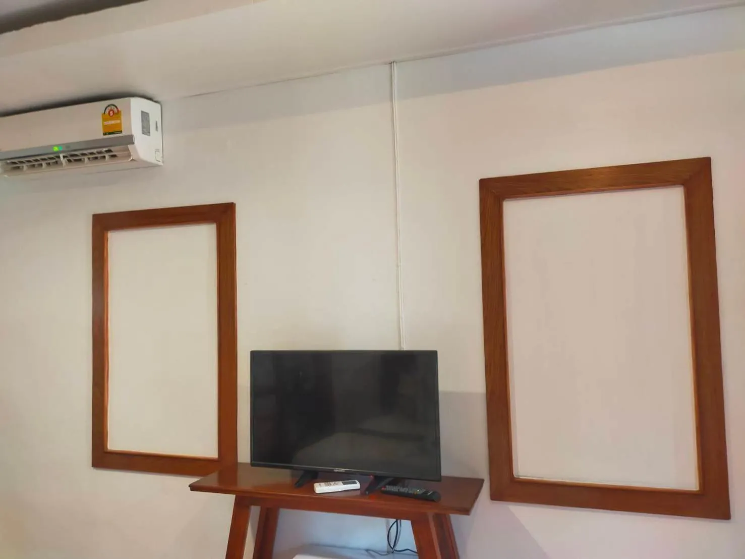 Bedroom in Lanta Nice Beach Resort - SHA Extra Plus