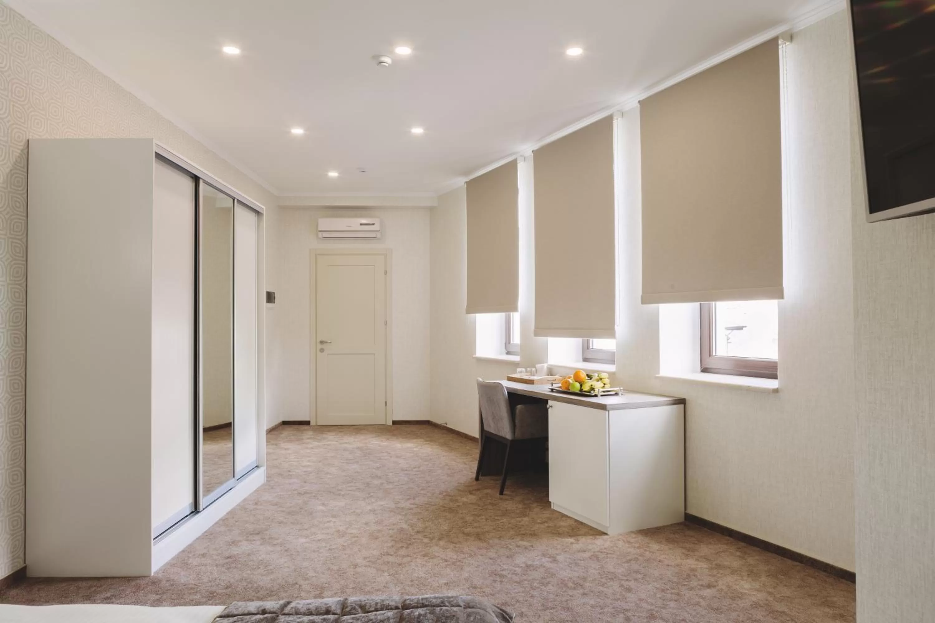 TV and multimedia in Familion ApartHotel