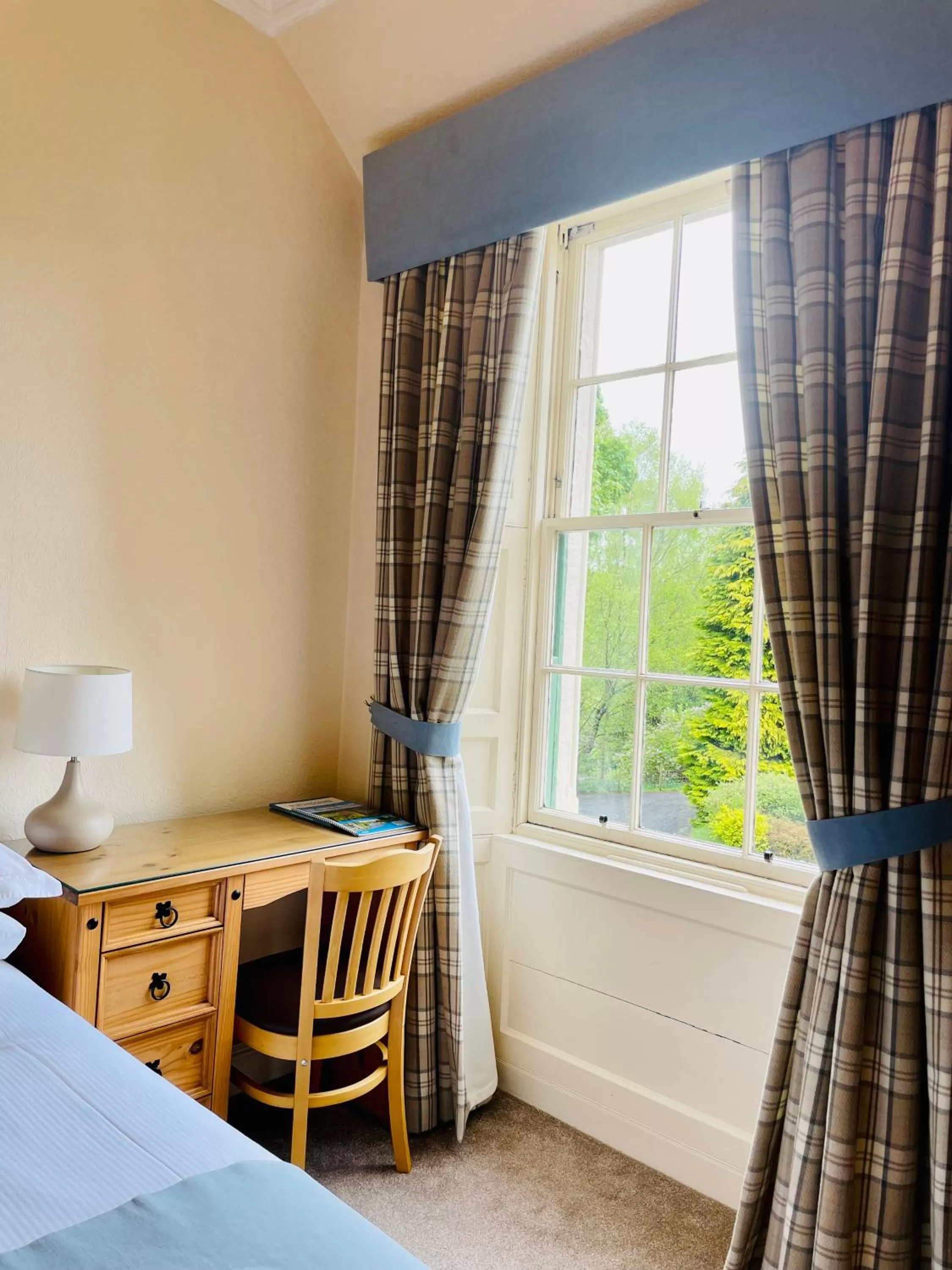 Bedroom, Bed in West Plean House