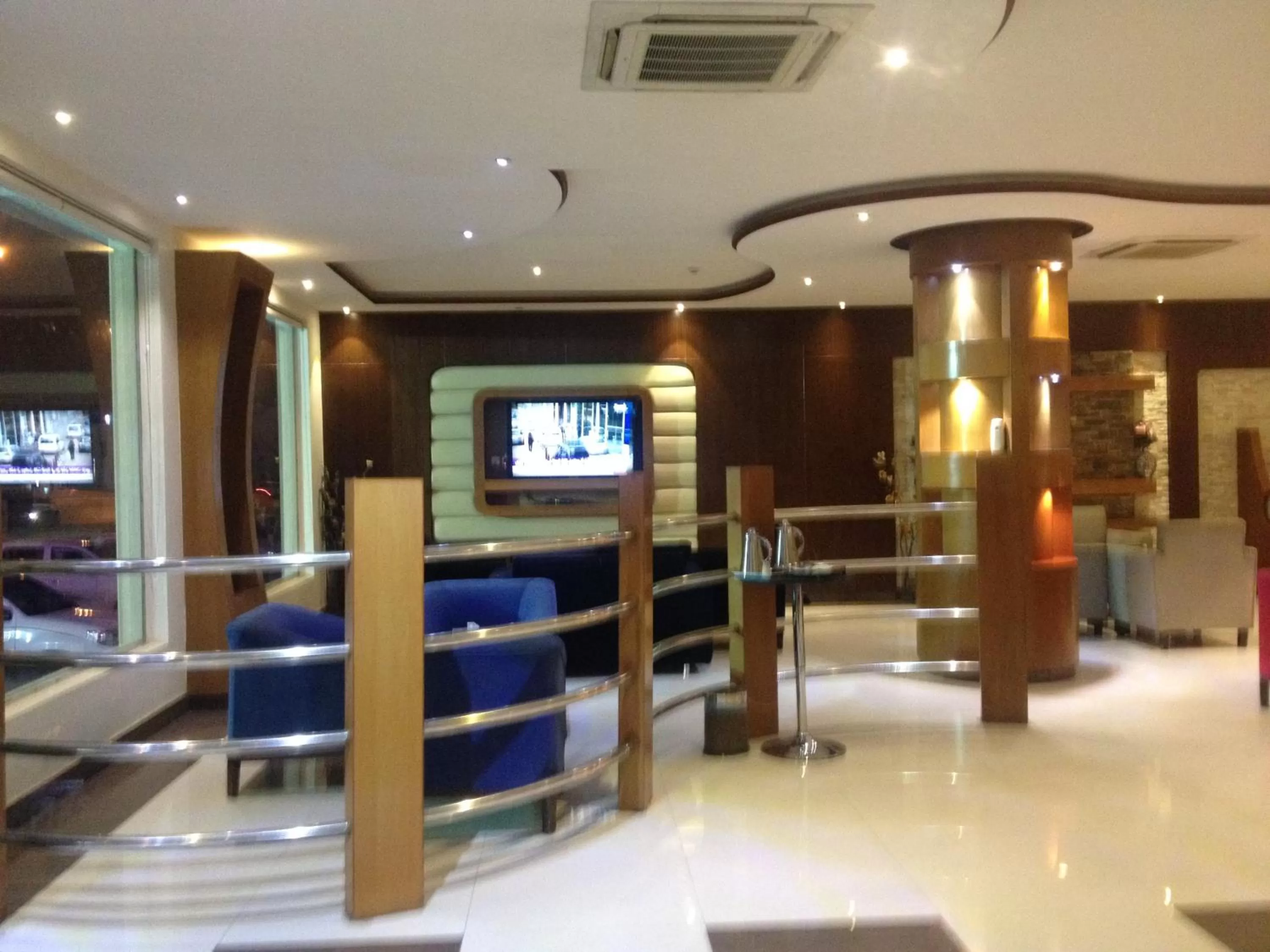 Lobby or reception in Dorar Darea Hotel Apartments - Al Nafl