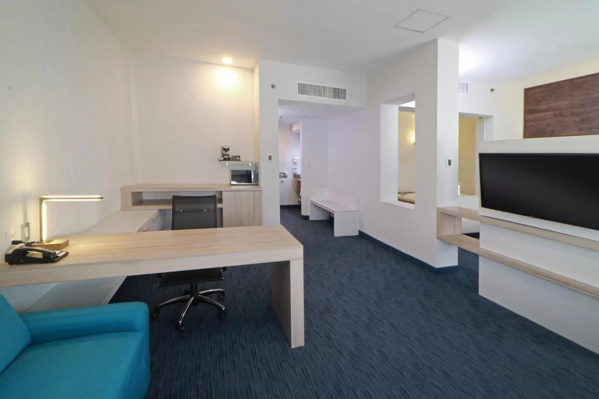 Double Suite with Two Double Beds - Non-Smoking in Holiday Inn Express San Luis Potosí by IHG Double Suite with Two Double Beds - Non-Smoking in Holiday Inn Express San Luis Potosí by IHG