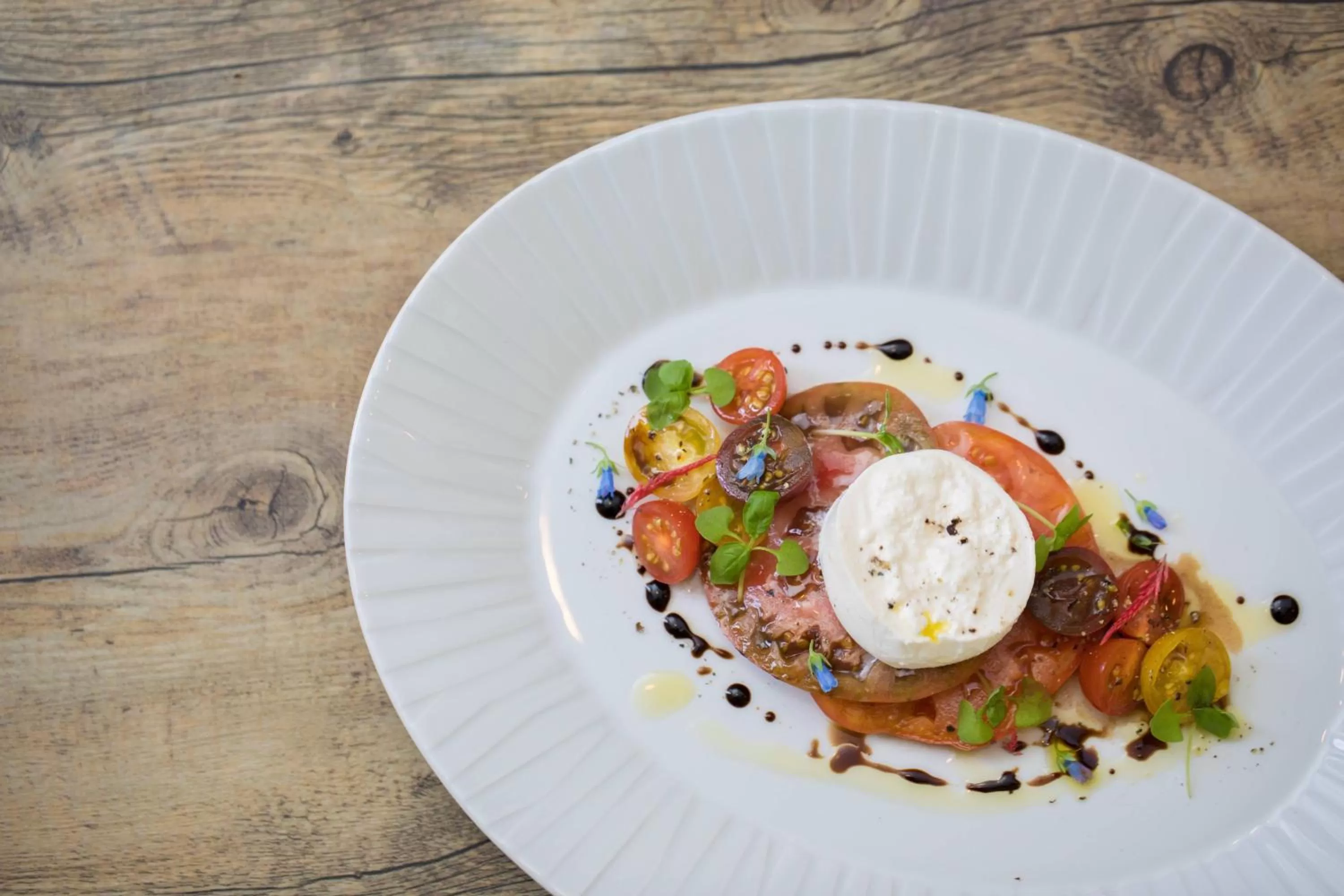 Restaurant/places to eat in Castle Hotel, Autograph Collection