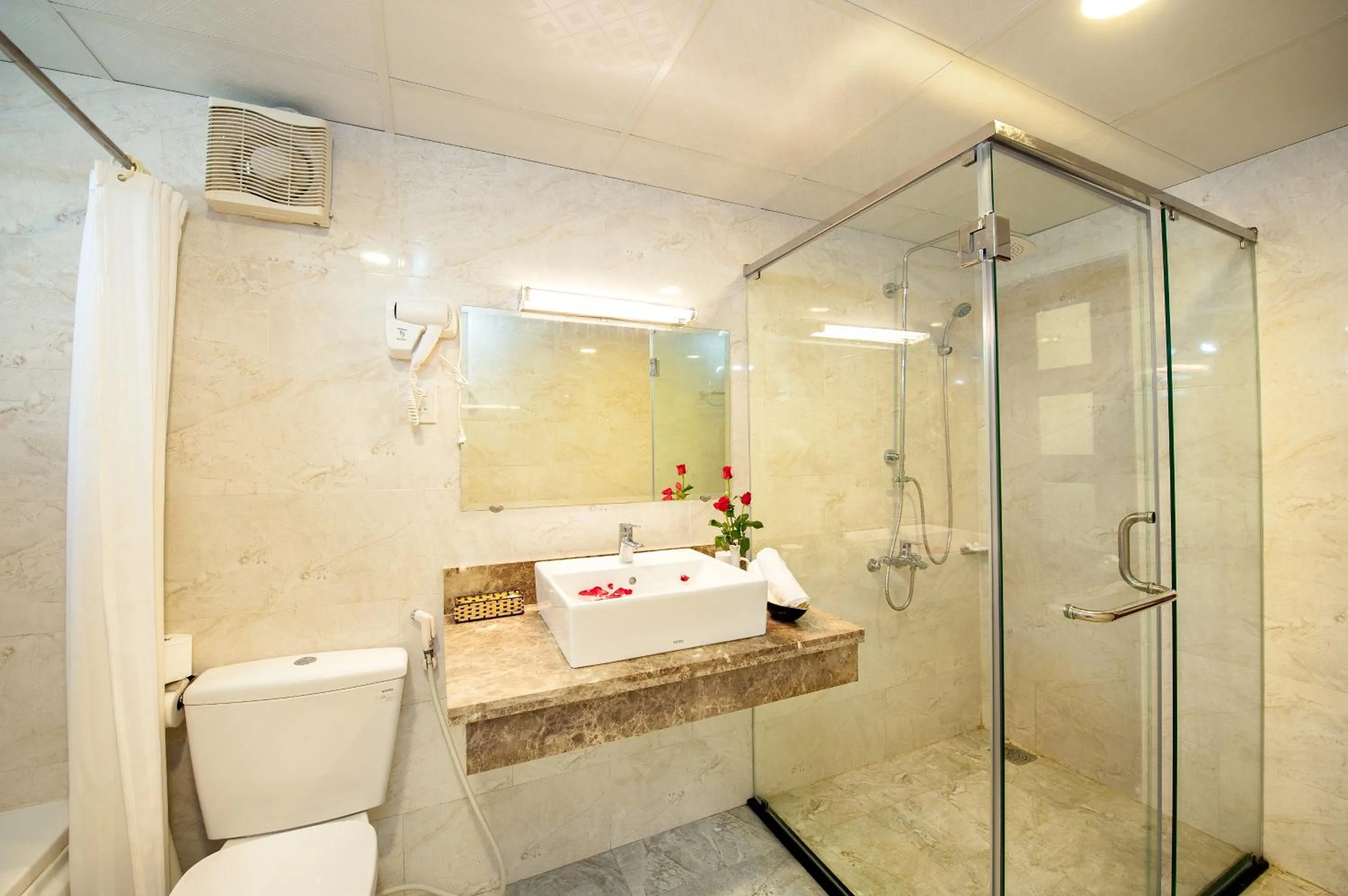 Bathroom in Palm Beach Hotel