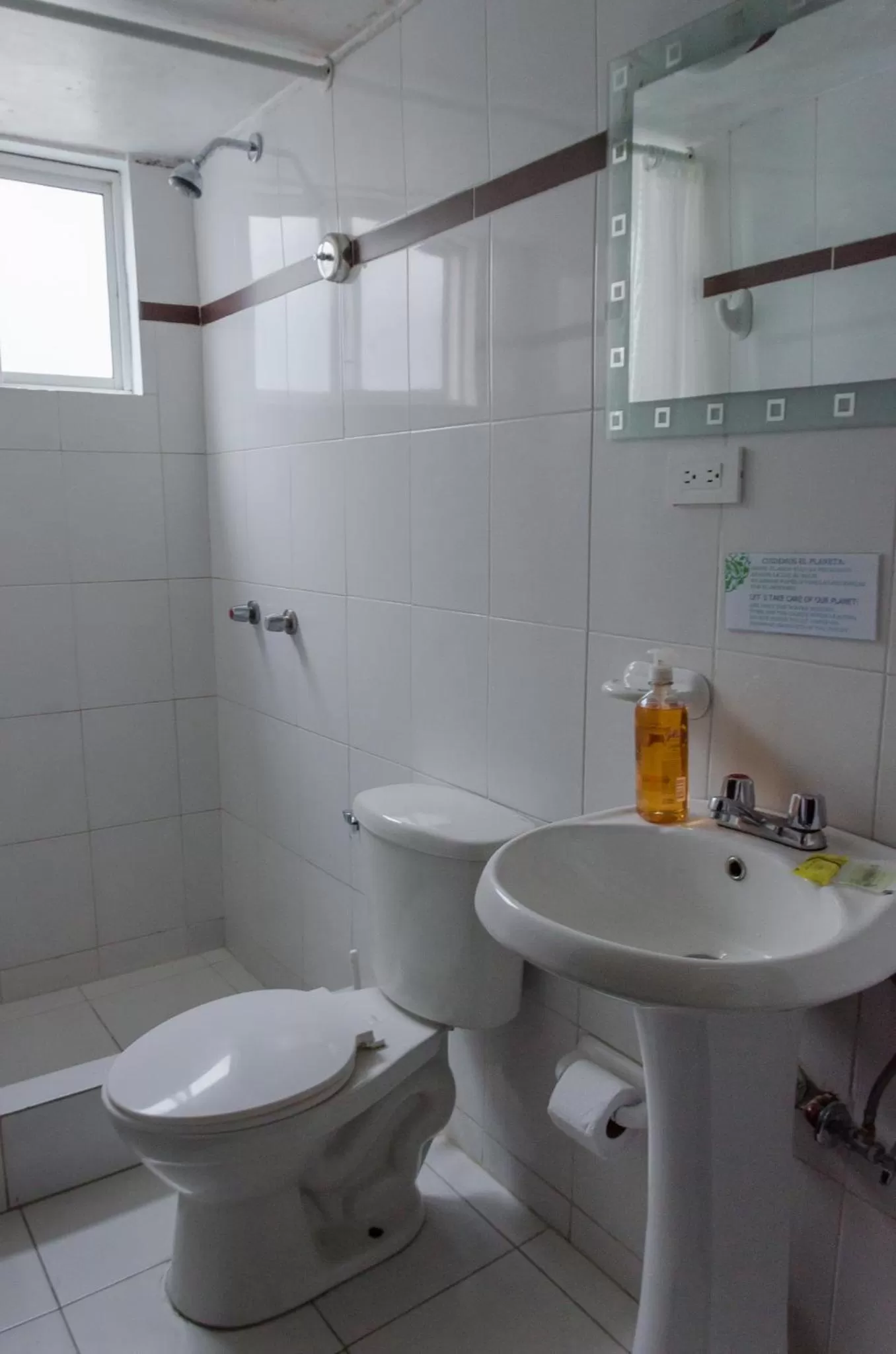 Bathroom in Hotel Shalom