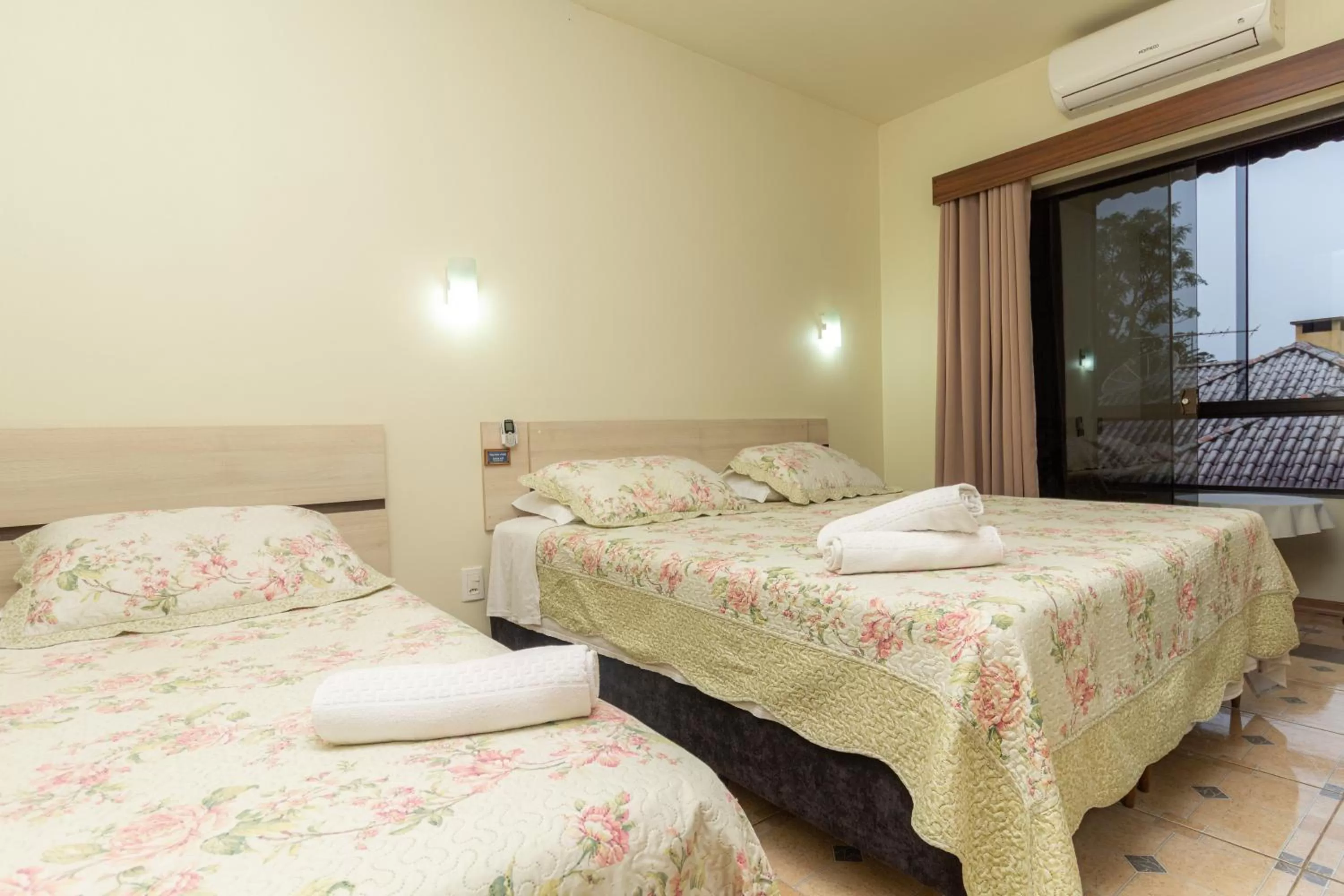 Bed in Hotel Park Haus