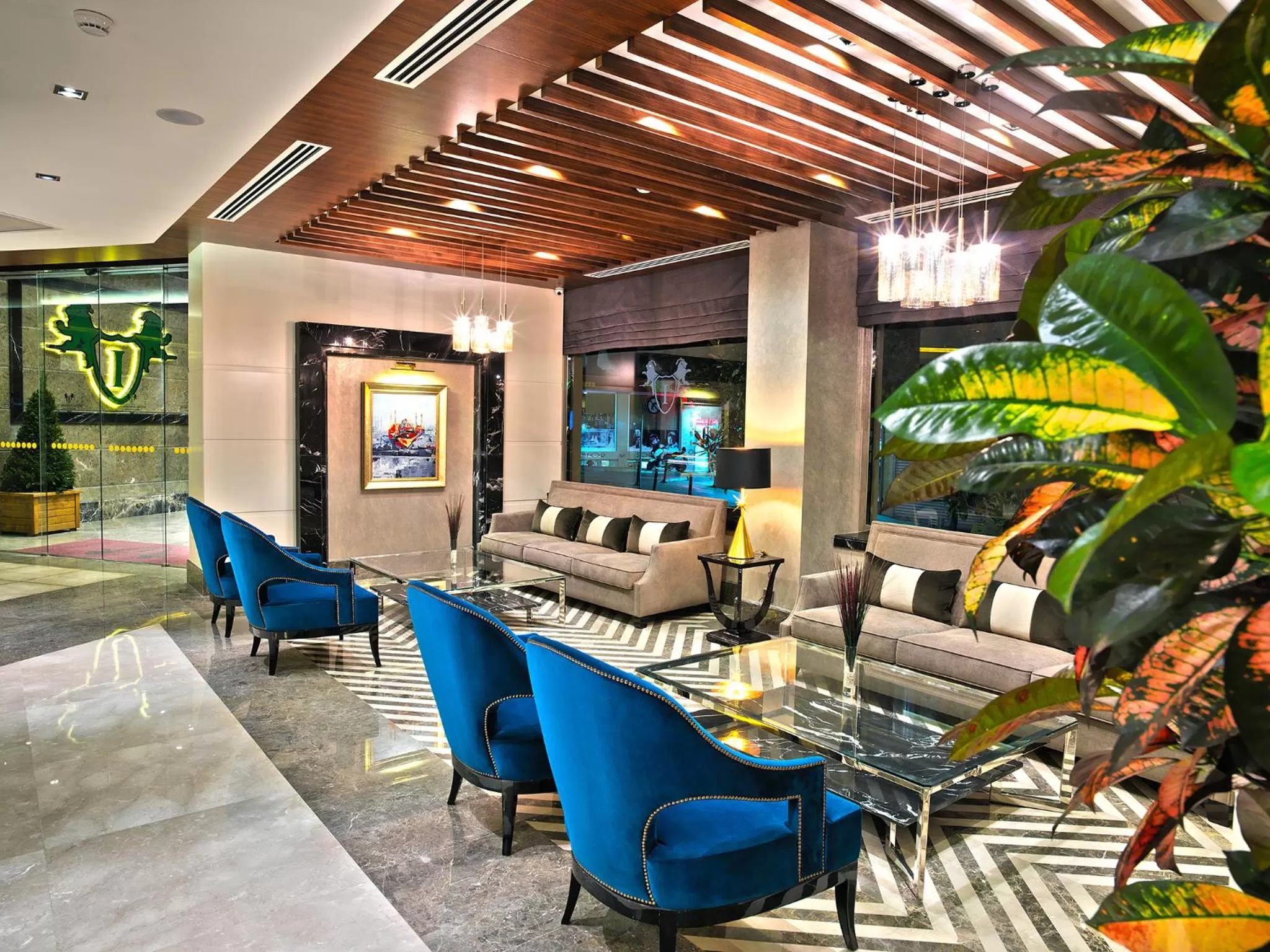 Lobby or reception in Mercure Istanbul Bomonti