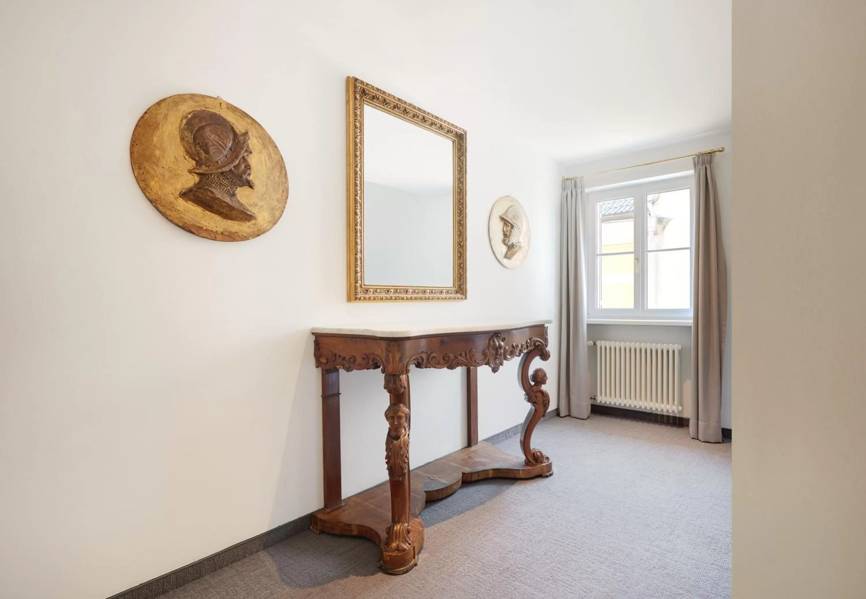 Decorative detail in Hotel Goldene Rose