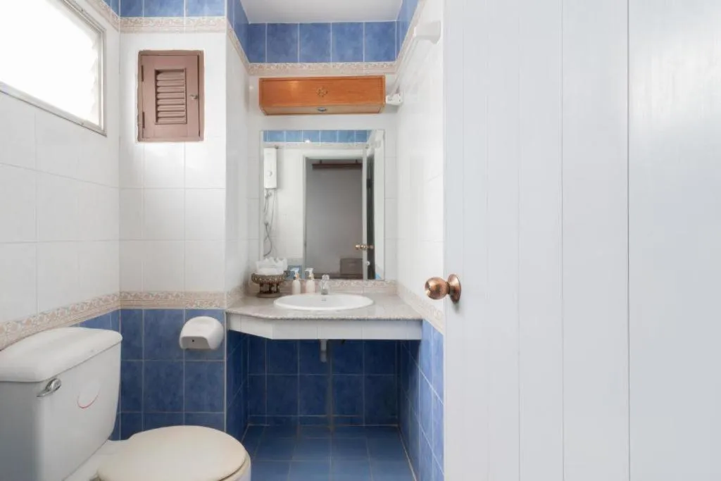 Toilet in Rendezvous Oldtown Chiangmai