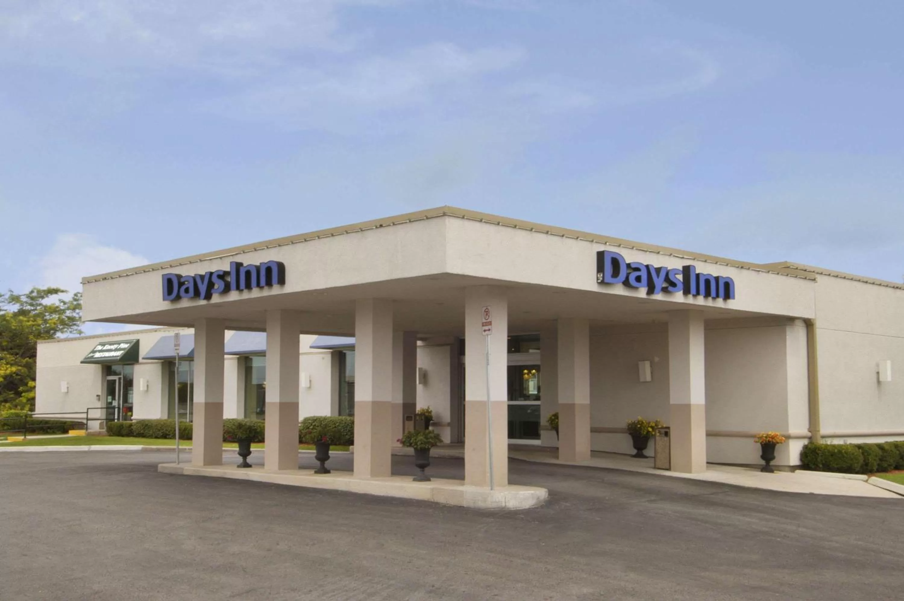 Property building in Days Inn by Wyndham London