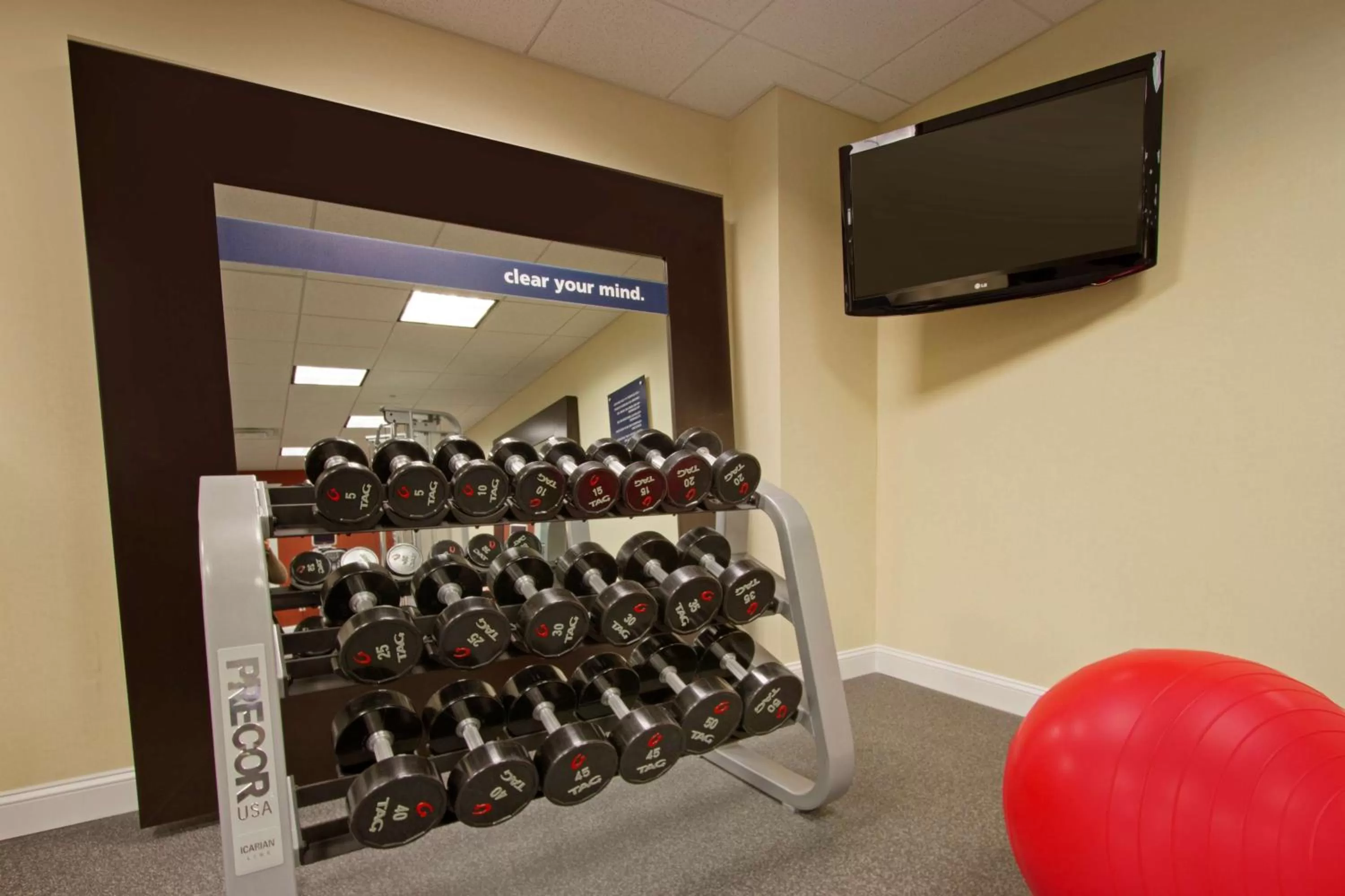 Fitness centre/facilities in Hampton Inn Bangor